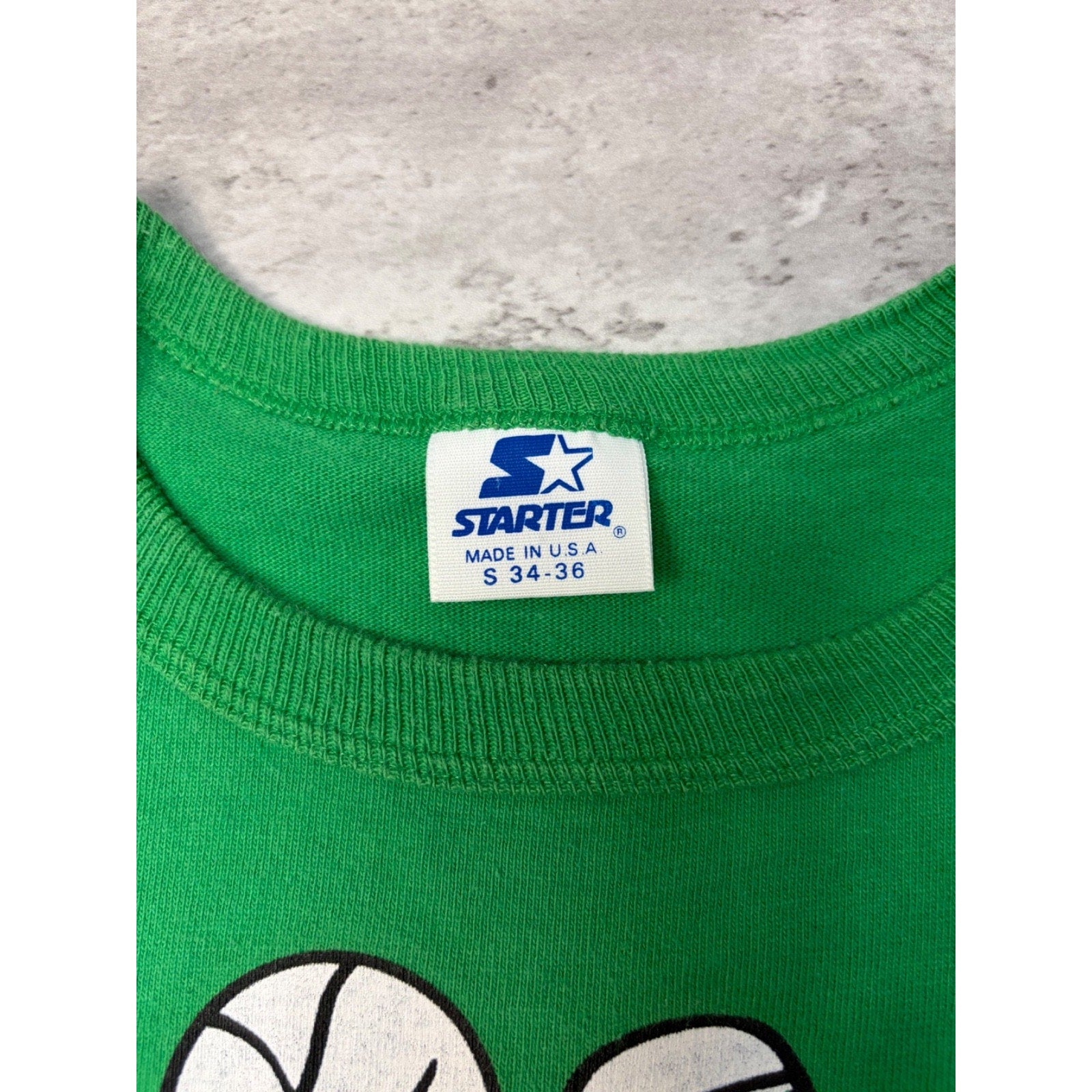 Vintage 90s Boston Celtics NBA Spellout Logo Graphic T-Shirt Size Small YOUTH