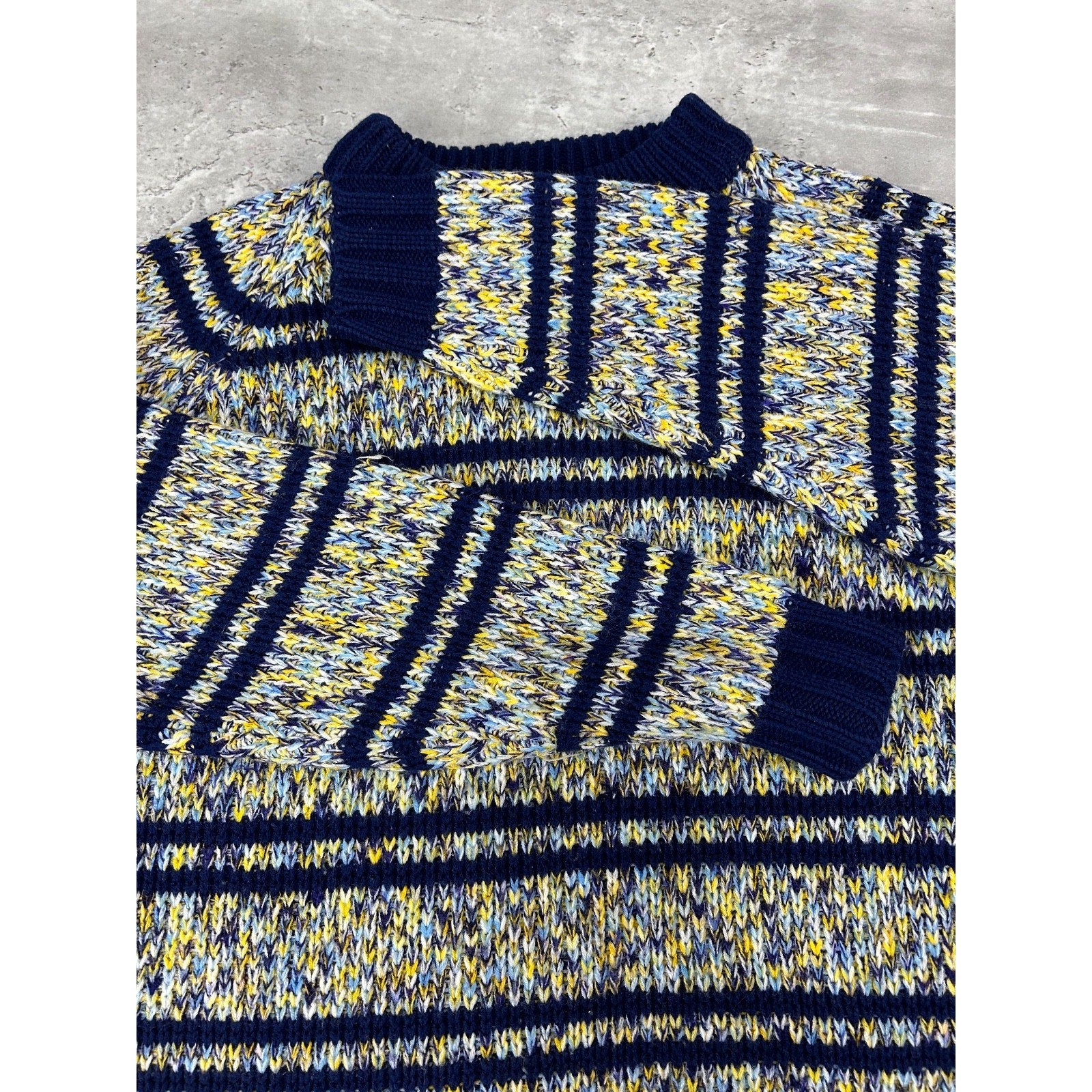 Vintage Abstract Striped Pullover Ribbed Knit Sweater Size Medium
