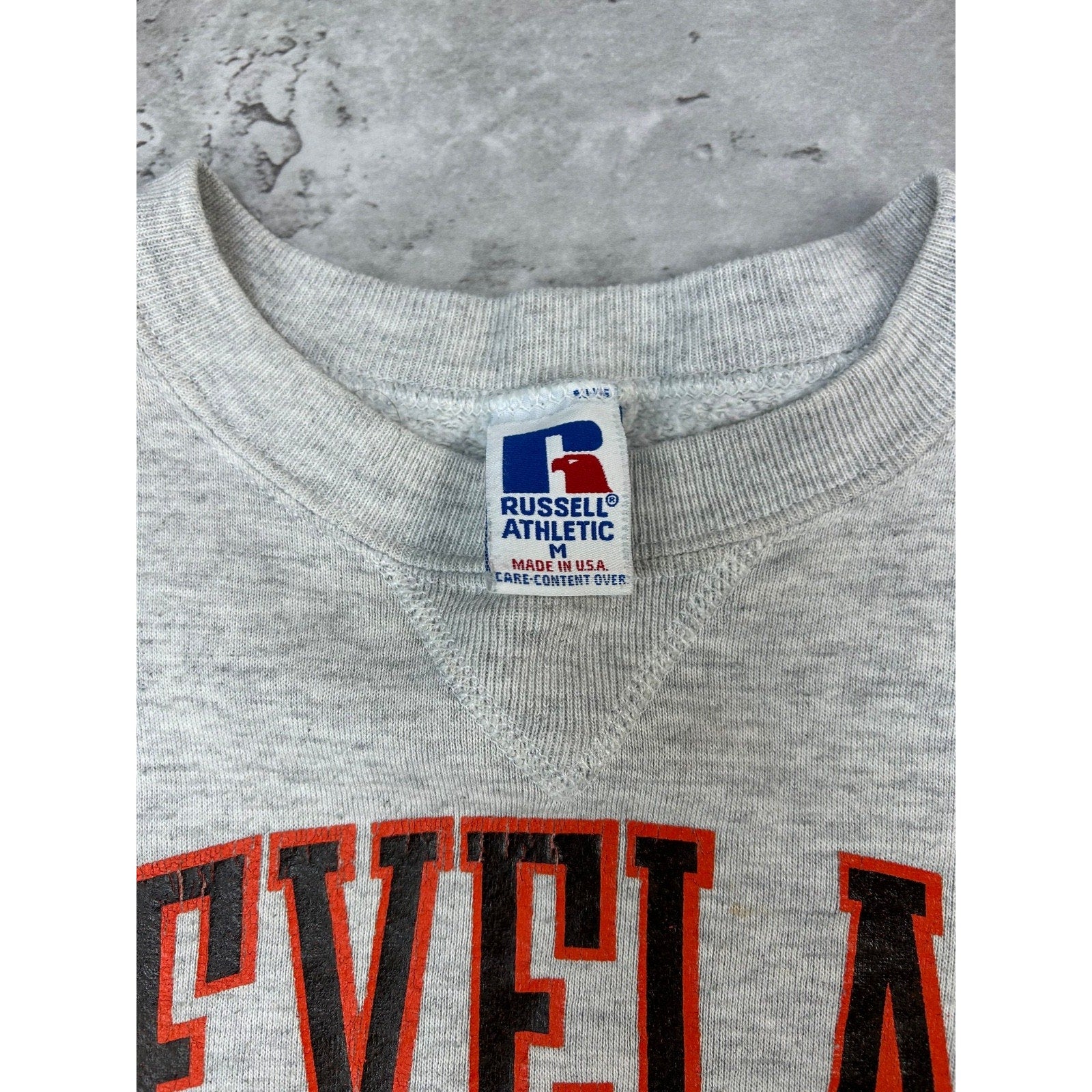 Vintage 90s Cleveland Browns NFL Graphic Spellout Football Sweatshirt Sz Medium
