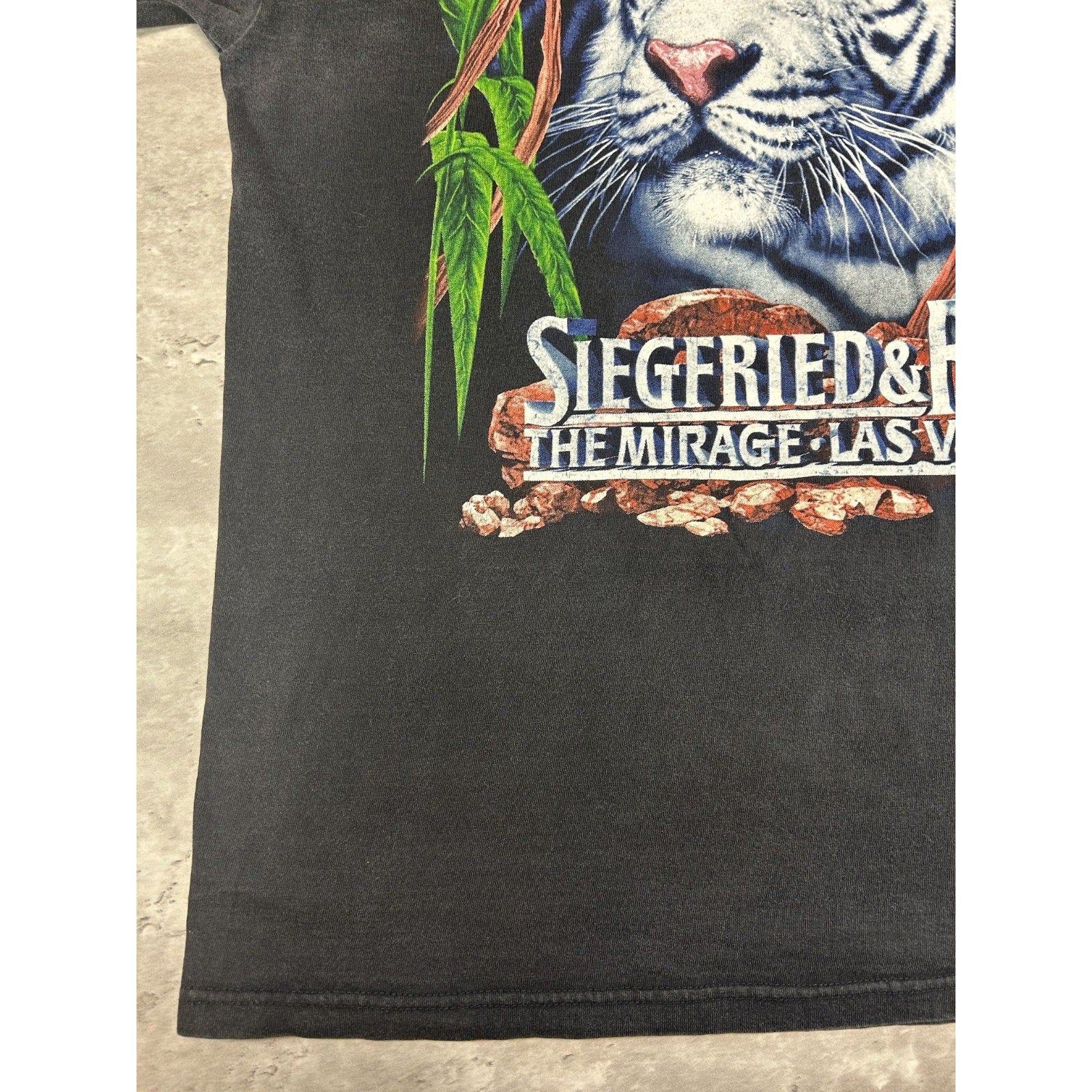 Vintage 90s Siegfried & Roy Tiger Graphic Las Vegas Destination T-Shirt Sz Large