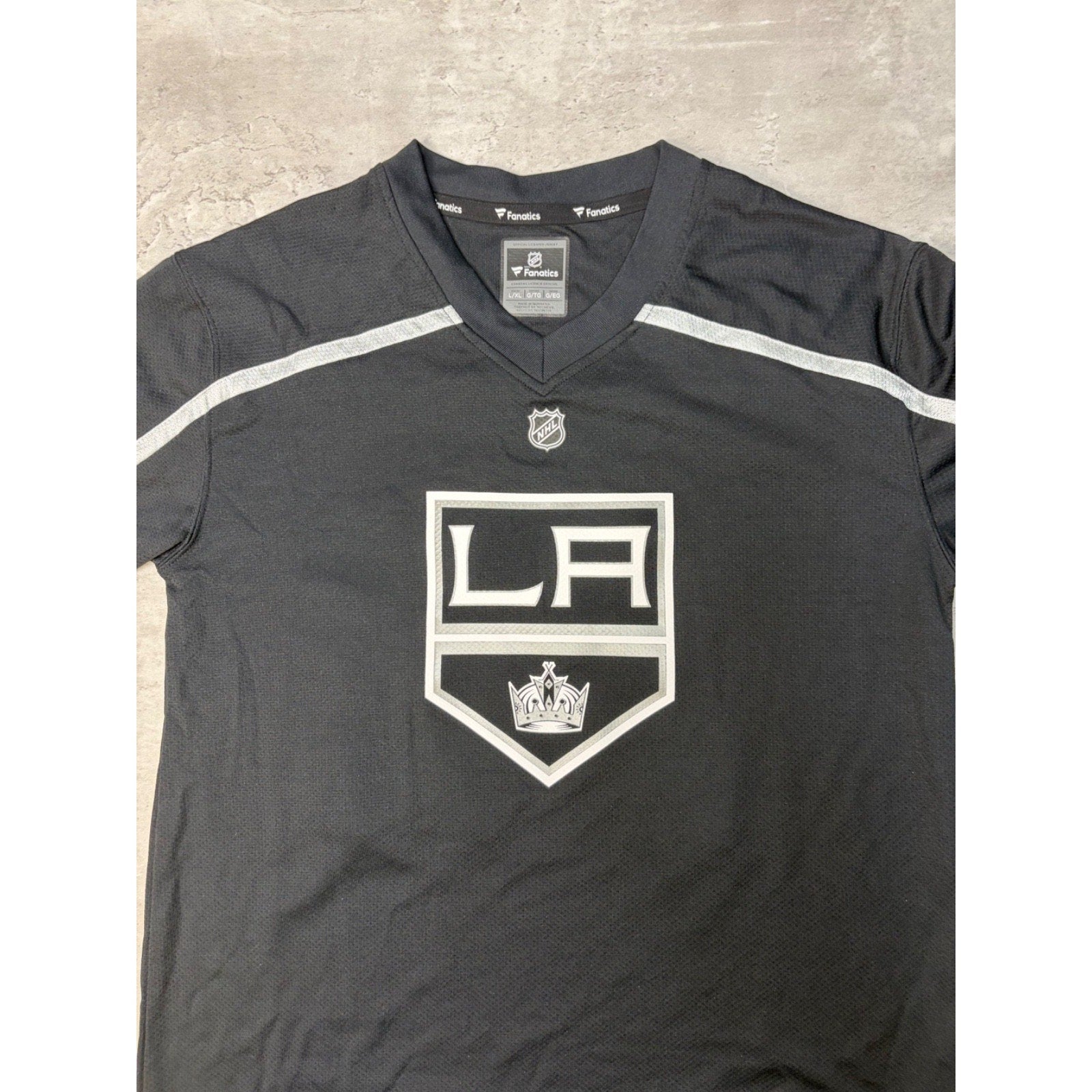 Jonathan Quick #32 Los Angeles Kings NHL Fanatics Graphic Jersey Size L/XL YOUTH
