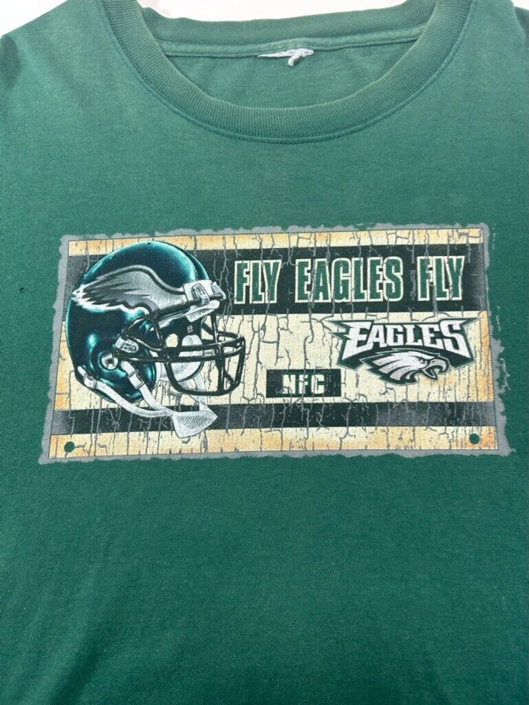 Vintage Philadelphia Eagles NFL Fly Eagles Fly Helmet Graphic T-Shirt Size 2XL