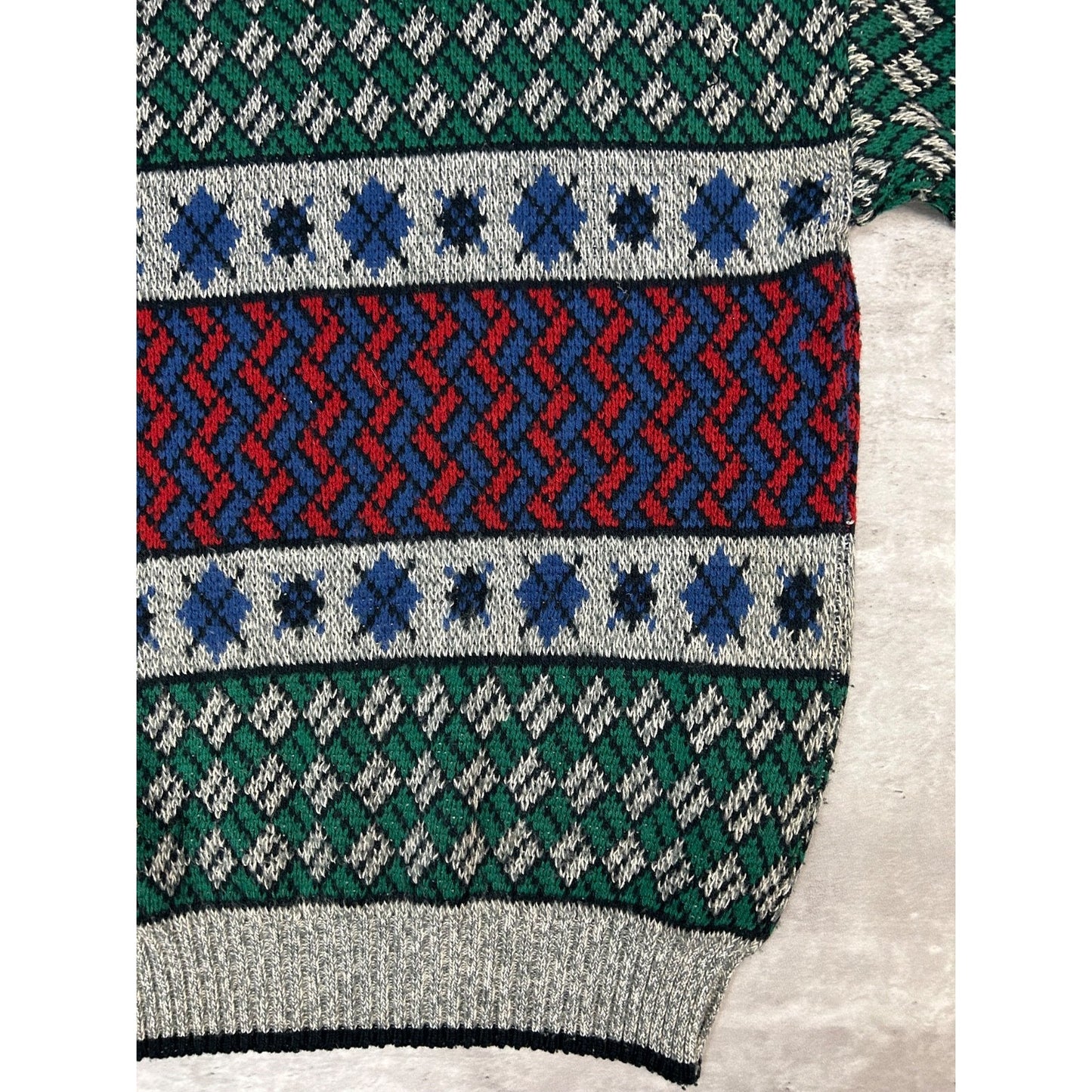 Vintage 90s Van Heusen Hennessy Abstract Patter Knit Sweater Size LT