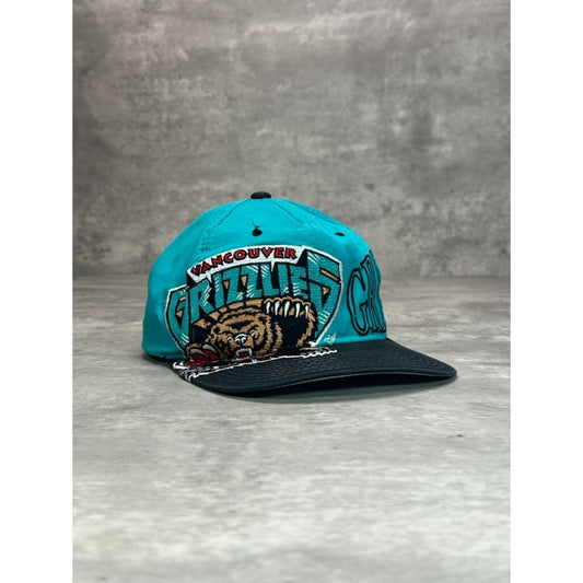 VTG 90s Vancouver Grizzlies NBA Embroidered Logo Basketball Snapback Hat OSFA