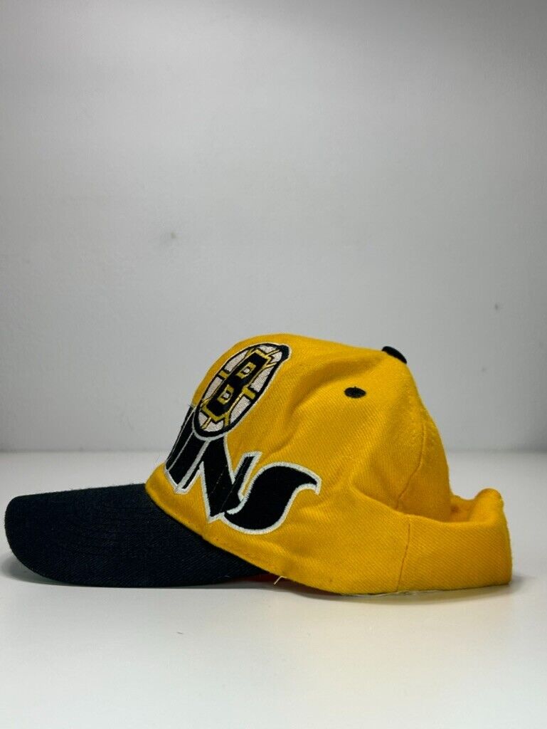 Vintage 90s Boston Bruins NHL Big Spell Out Snapback Hat OSFA