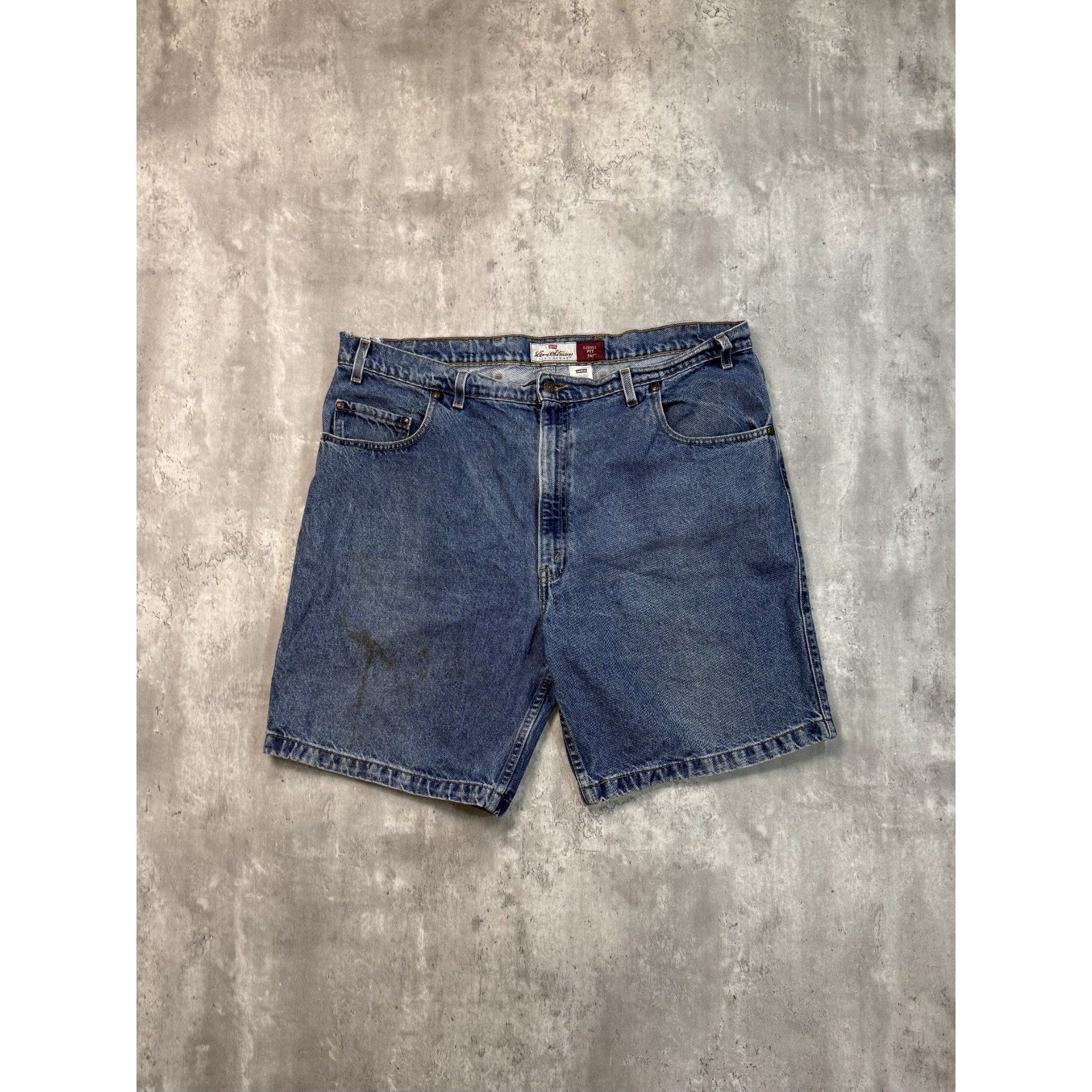Vintage Levis 545 Brown Tab Medium Wash Denim Shorts Size 42