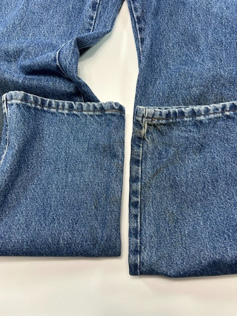 Vintage Wrangler Authentics Straight Fit Medium Wash Denim Pants Size 34 Blue