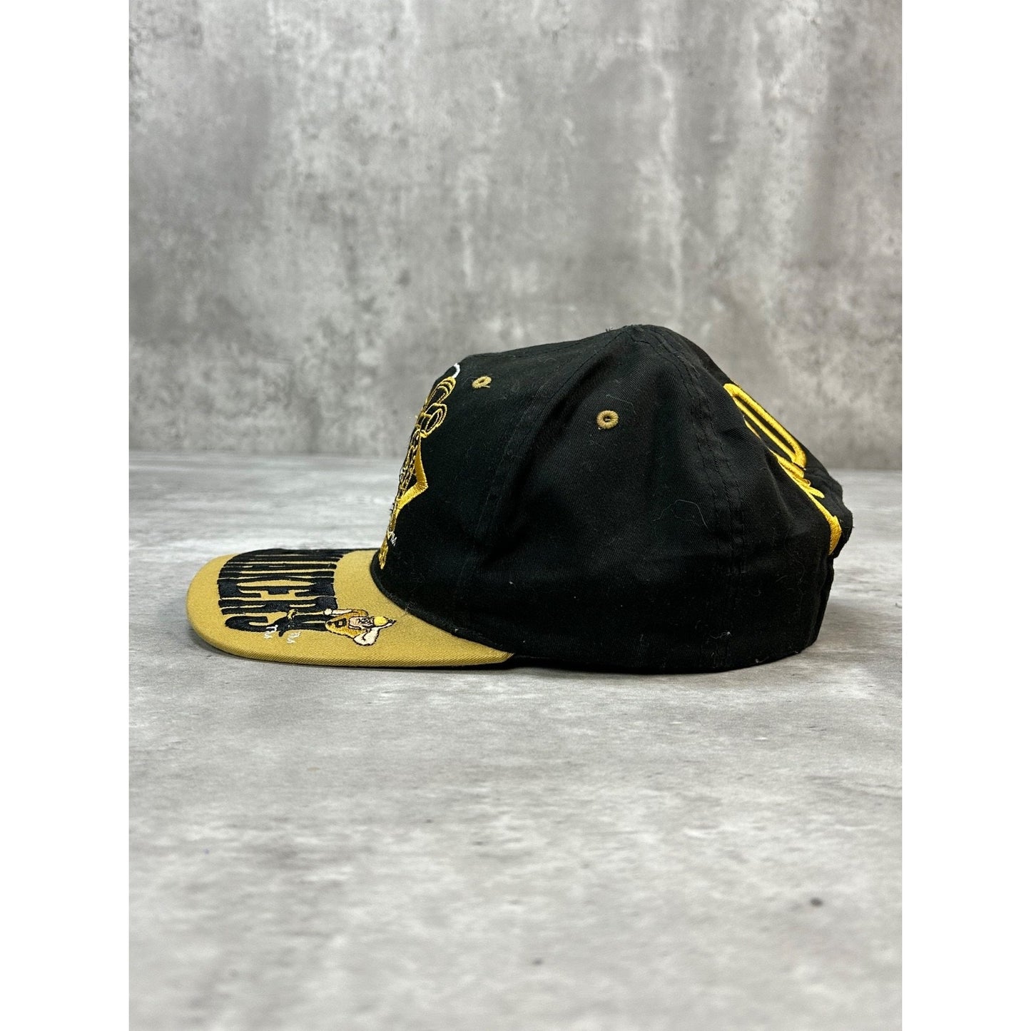 Vintage 90s Purdue Boilermakers NCAA Embroidered Logo Snapback Hat OSFA