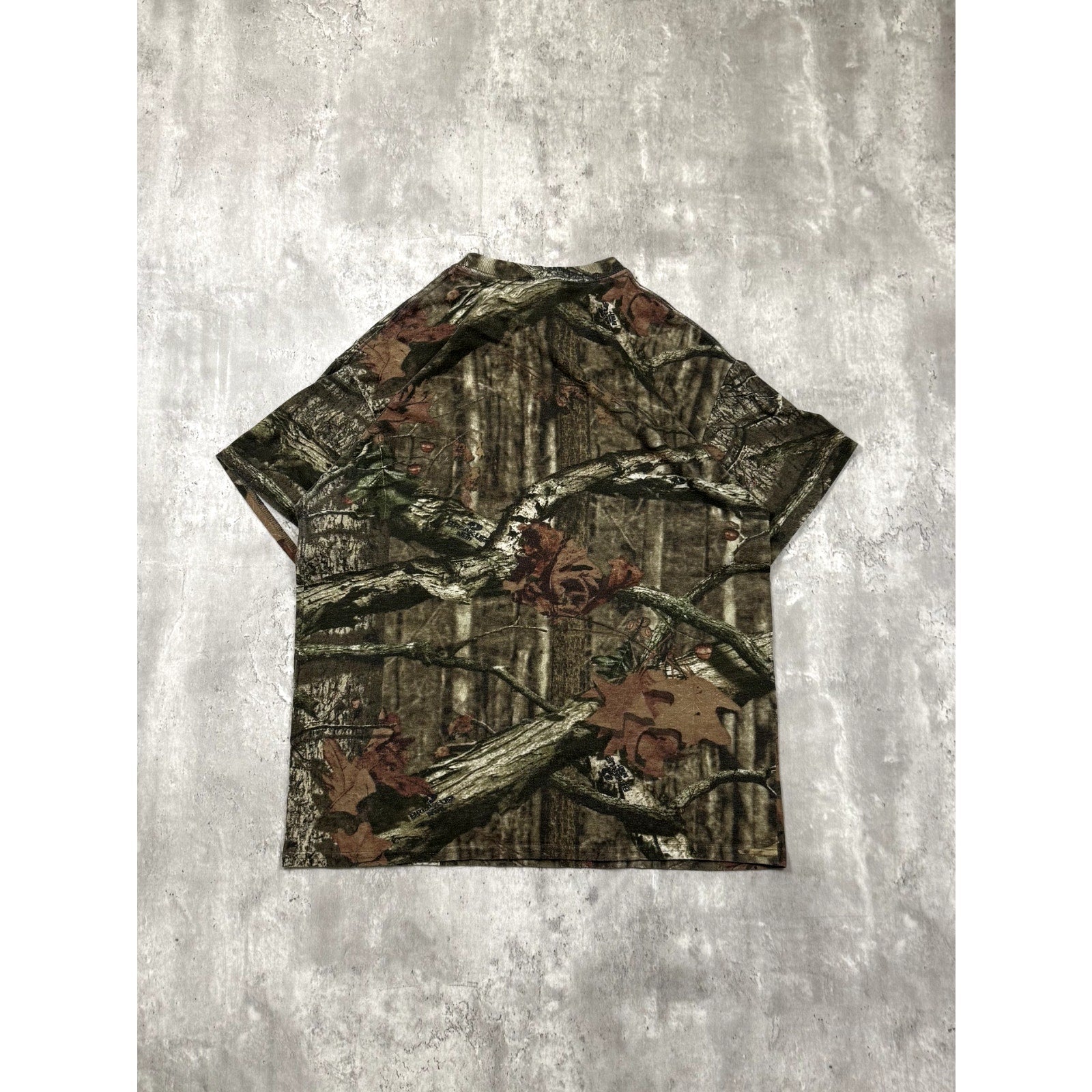 Vintage Mossy Oak Break Up Camo Hunting T-Shirt Size Large