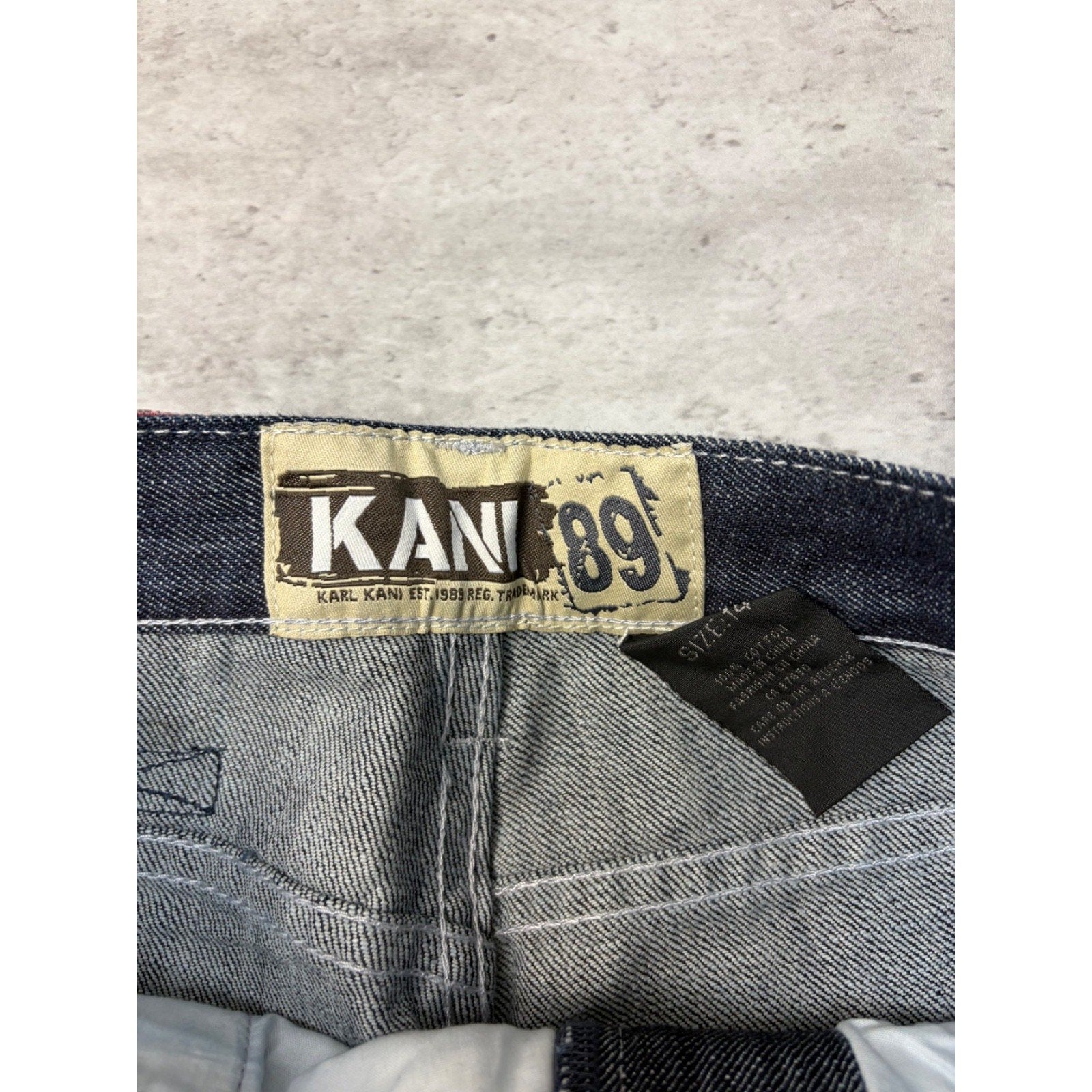 Vintage Y2K Womens Kani Embroidered Arc Spellout Dark Wash Denim Pants