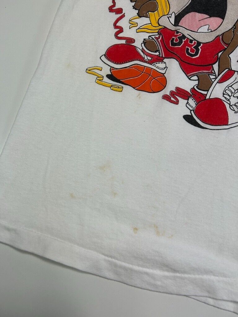 Vintage 90s Chicago Bulls NBA Looney Tunes Champion Graphic T-Shirt Size Medium