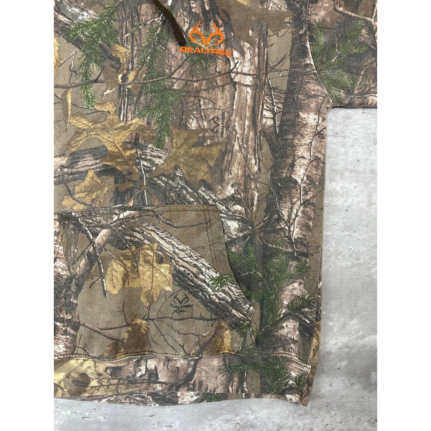 Vintage Realtree Xtra Tree Camo Hunting Pullover Hooded Sweatshirt Size Medium