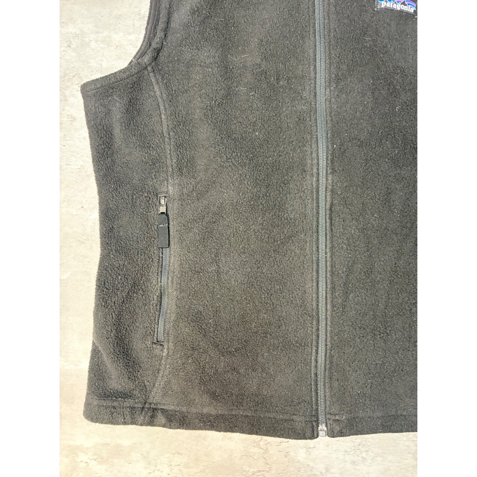 Vintage Womens Patagonia Embroidered Patch Full Zip Fleece Black Vest Sz Medium