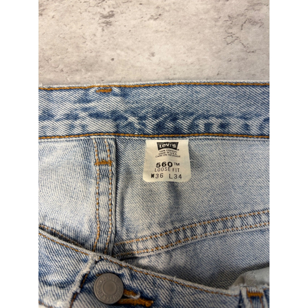 Vintage Levis 560 Red Tab Loose Fit Light Wash Denim Pants Size 36