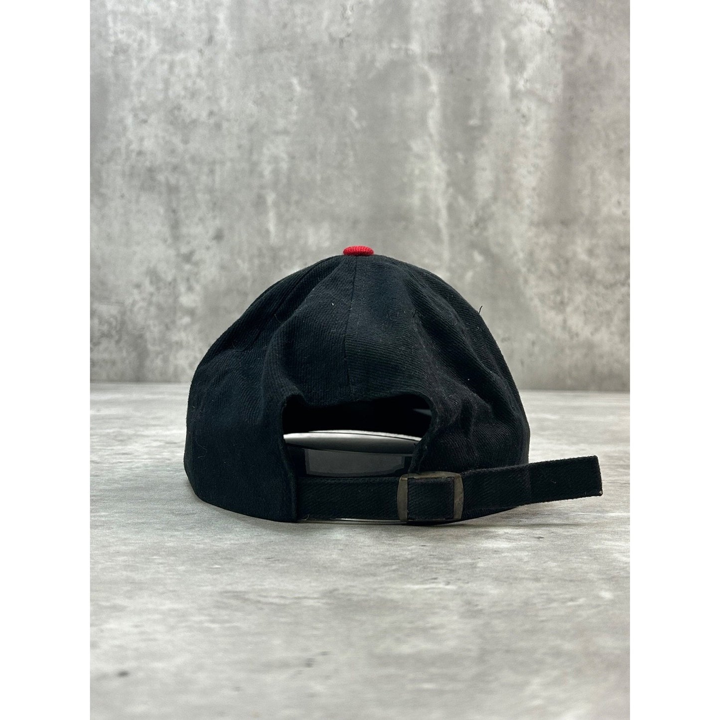 Vintage 90s Chicago Bulls NBA Embroidered Spellout Strapback Hat OSFA