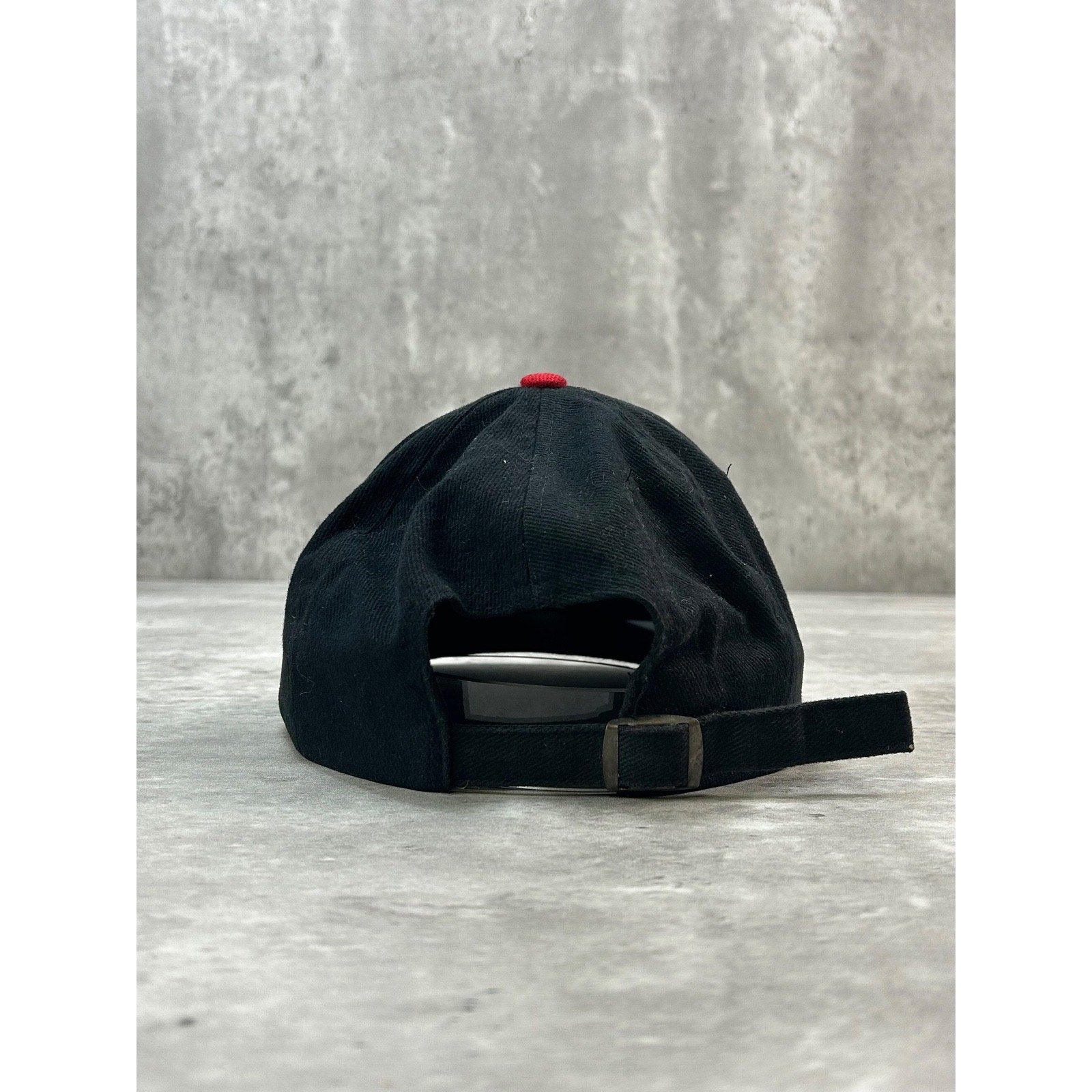 Vintage 90s Chicago Bulls NBA Embroidered Spellout Strapback Hat OSFA