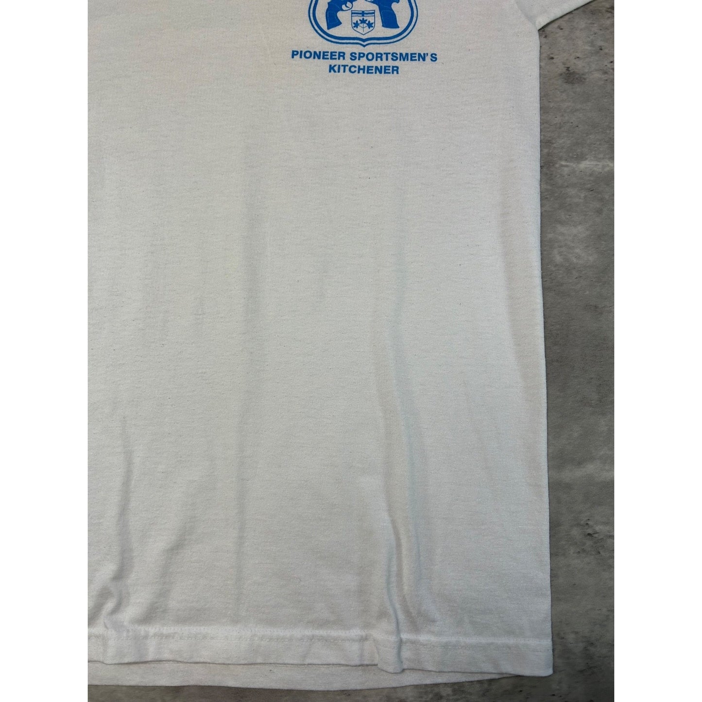 Vintage 1998 Ontario Handgun Association Graphic Crest T-Shirt Size Medium