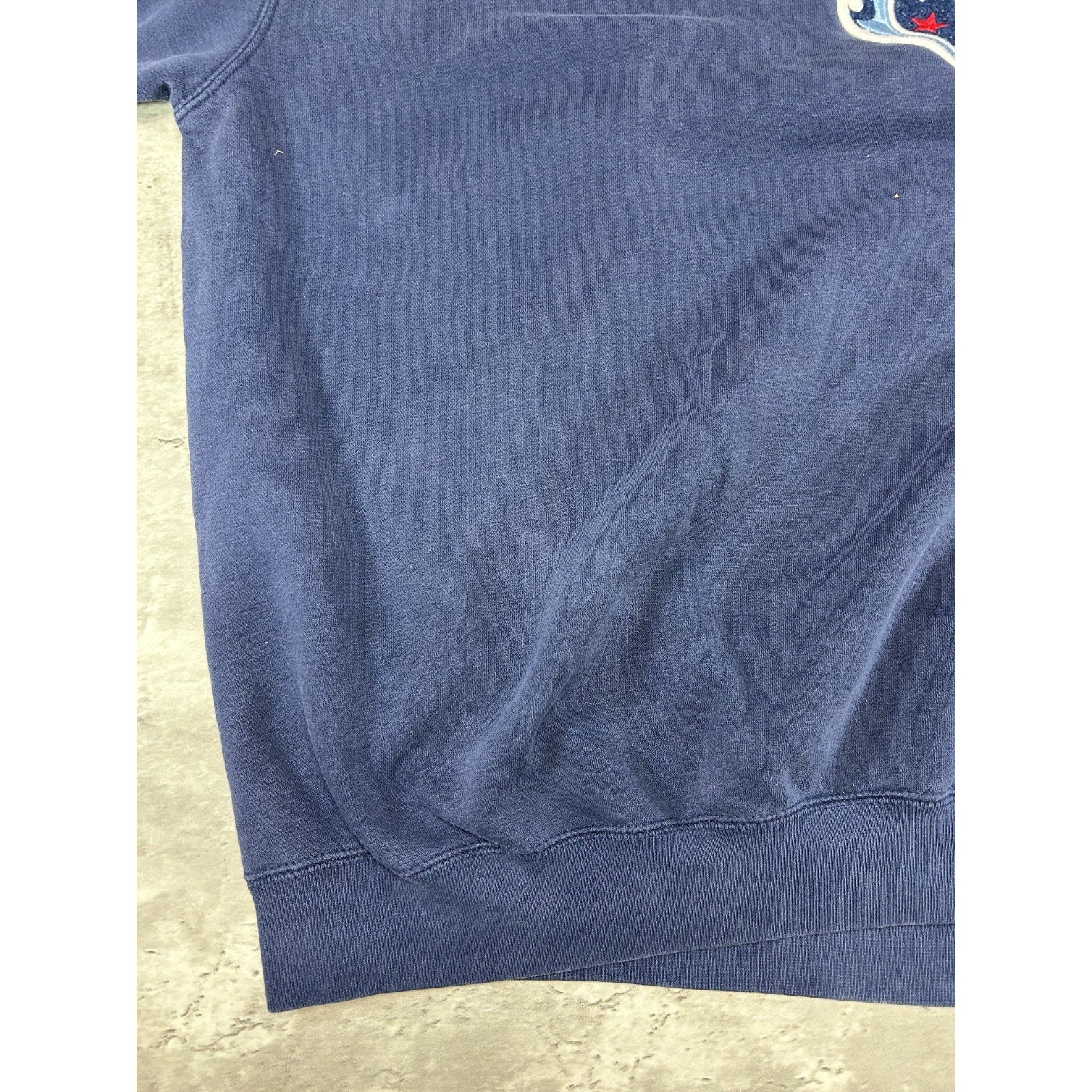 Vintage Tennessee Titans NFL Embroidered Logo Football Sweatshirt Size 2XL