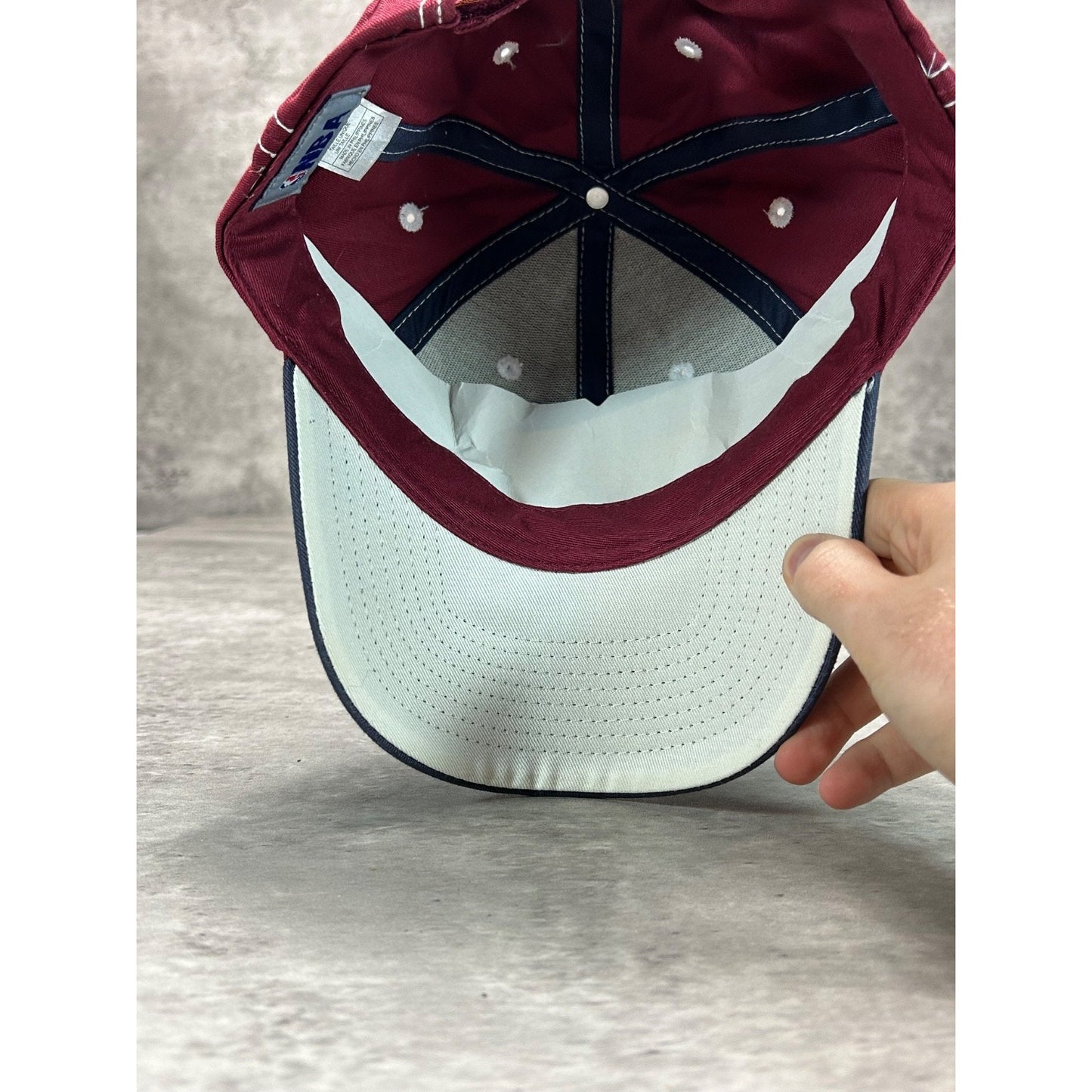 Vintage Cleveland Cavaliers NBA Embroidered Spellout Logo Strapback Hat OSFA