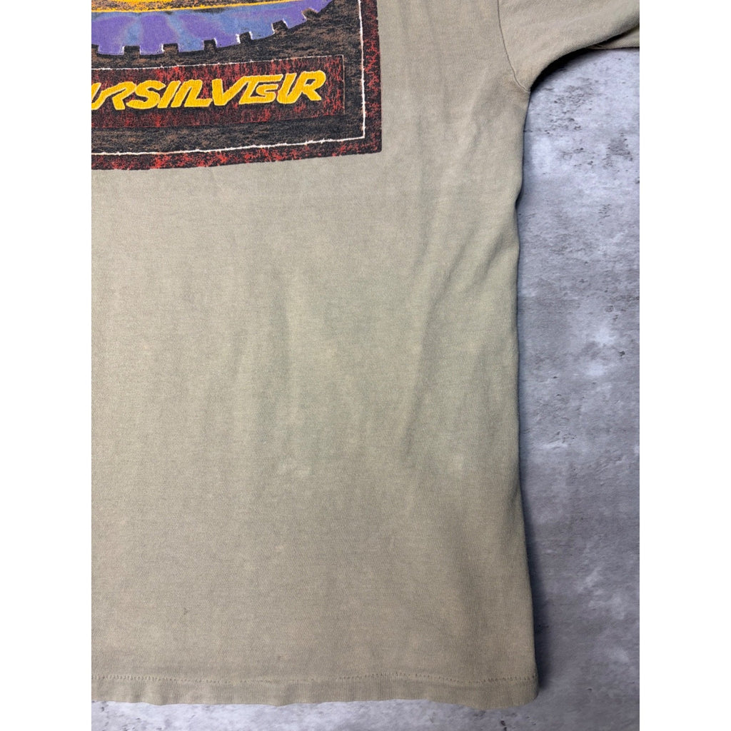 Vintage Y2K Quiksilver Gear Logo Graphic T-Shirt Size Large