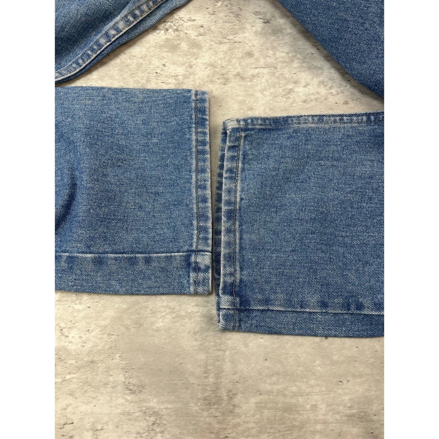 Vintage Wrangler Authentic Jeans Medium Wash Denim Pants Size 37 Blue