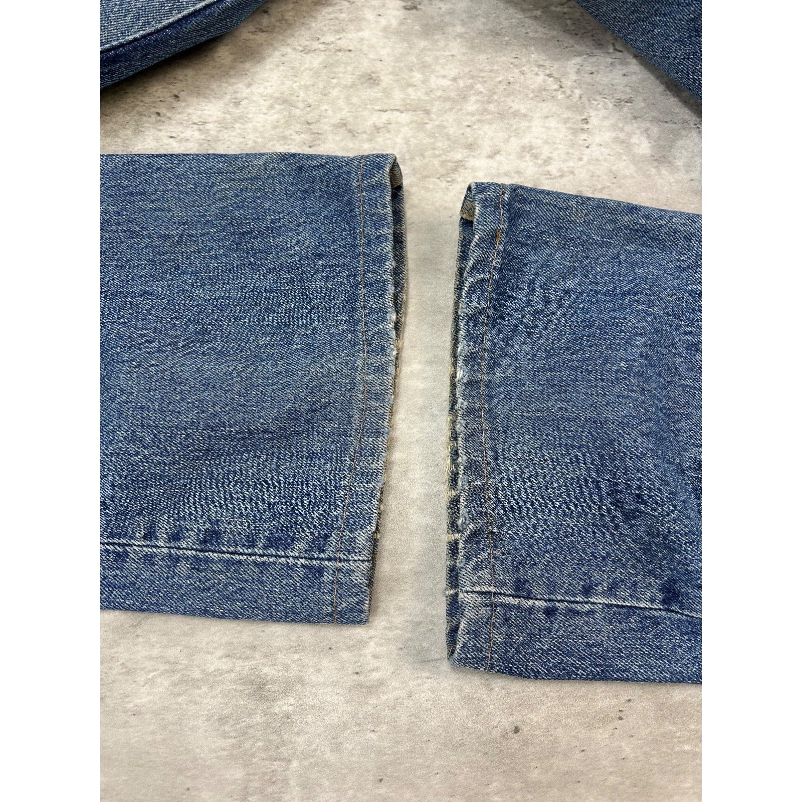 Vintage 90s Levis 590 Medium Wash Denim Pants Size 36 Blue