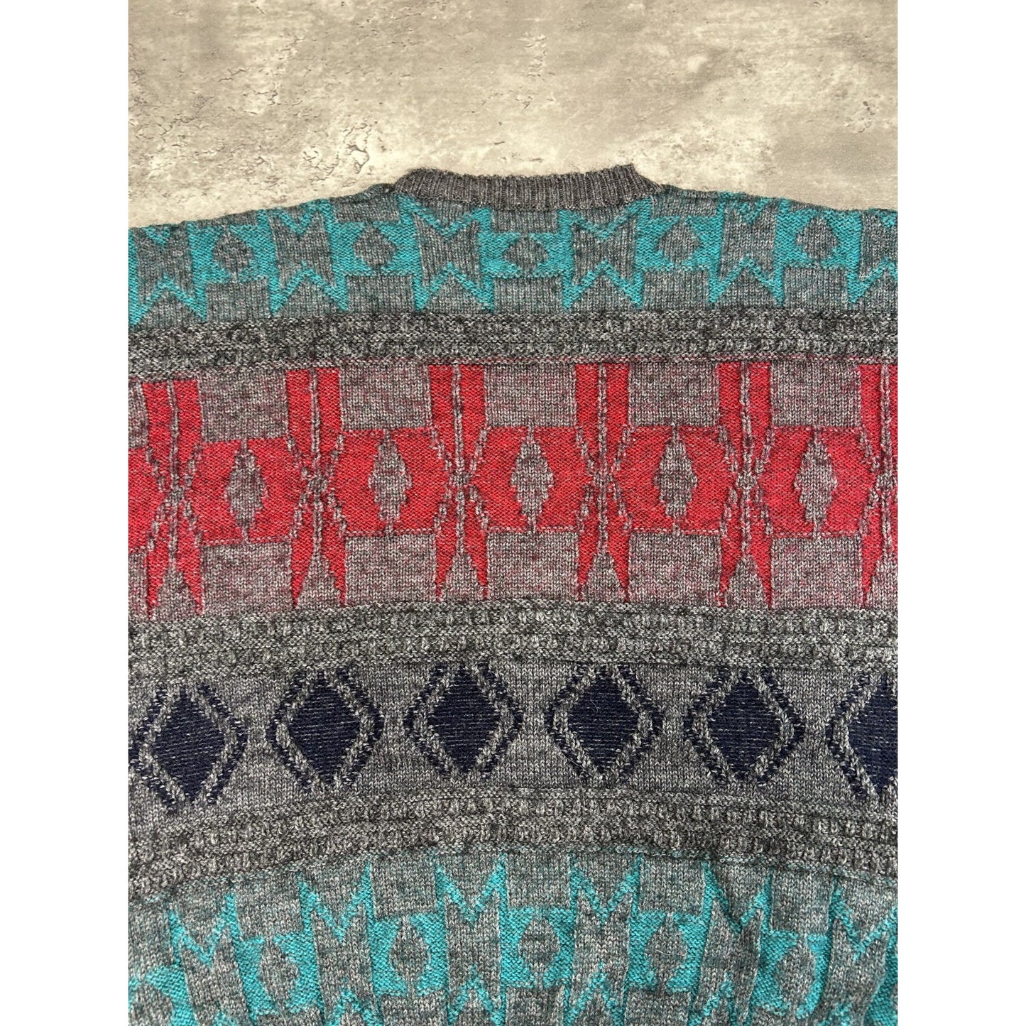 Vintage 80s/90s Aztec Striped Print Pullover Ribbed Knit Sweater Size Medium