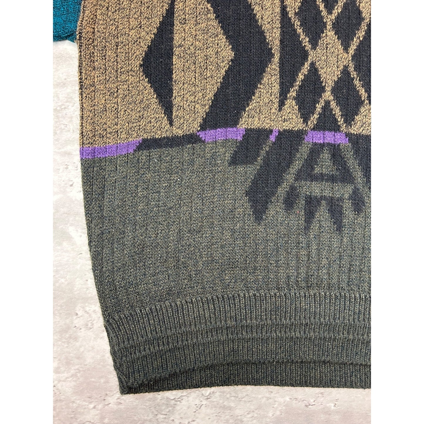 Vintage 90s Jantzen Abstract Print Striped Pullover Knit Sweater Size Medium