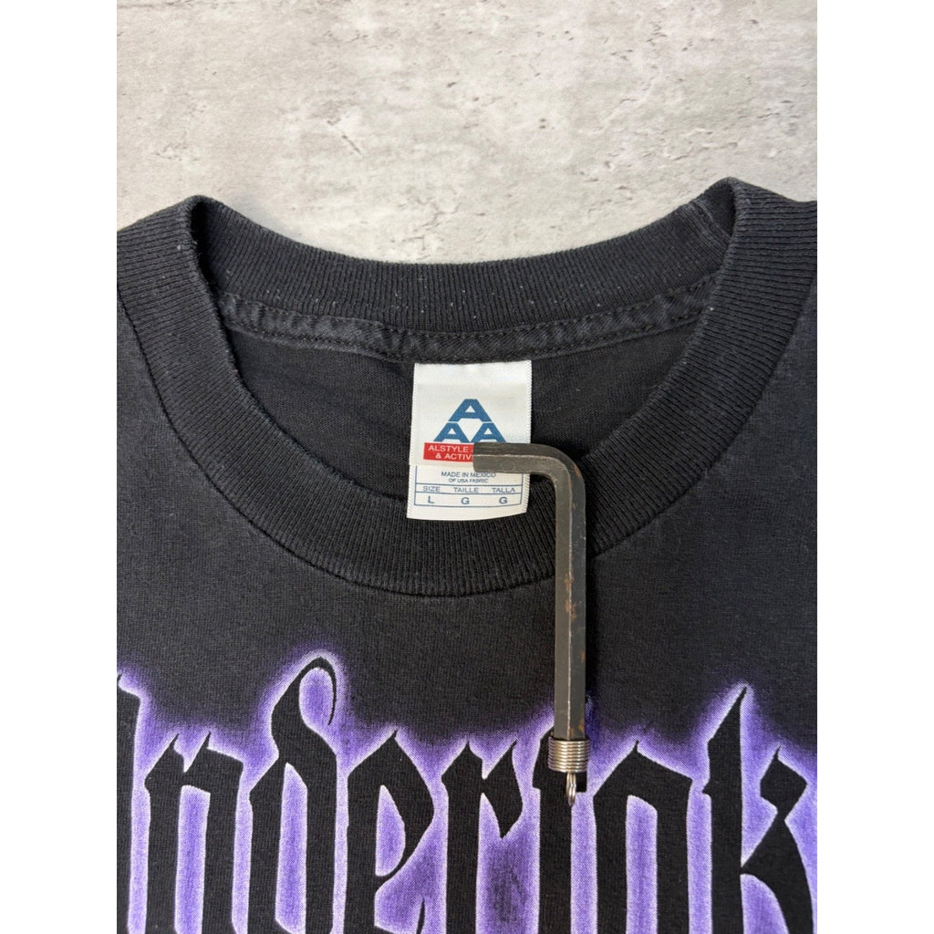 Vintage Undertaker WWE Wrestler Spellout Graphic T-Shirt Size Large