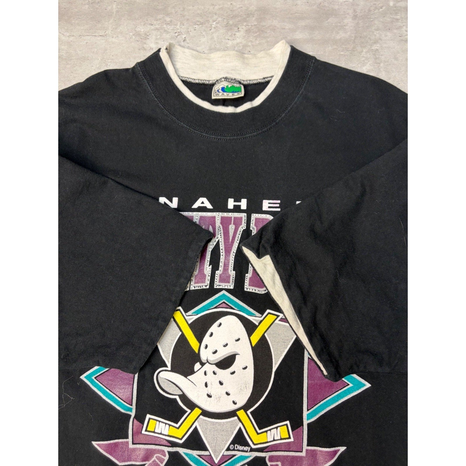 Vintage 1993 Anaheim Mighty Ducks NHL Big Logo Graphic T-Shirt Size XL
