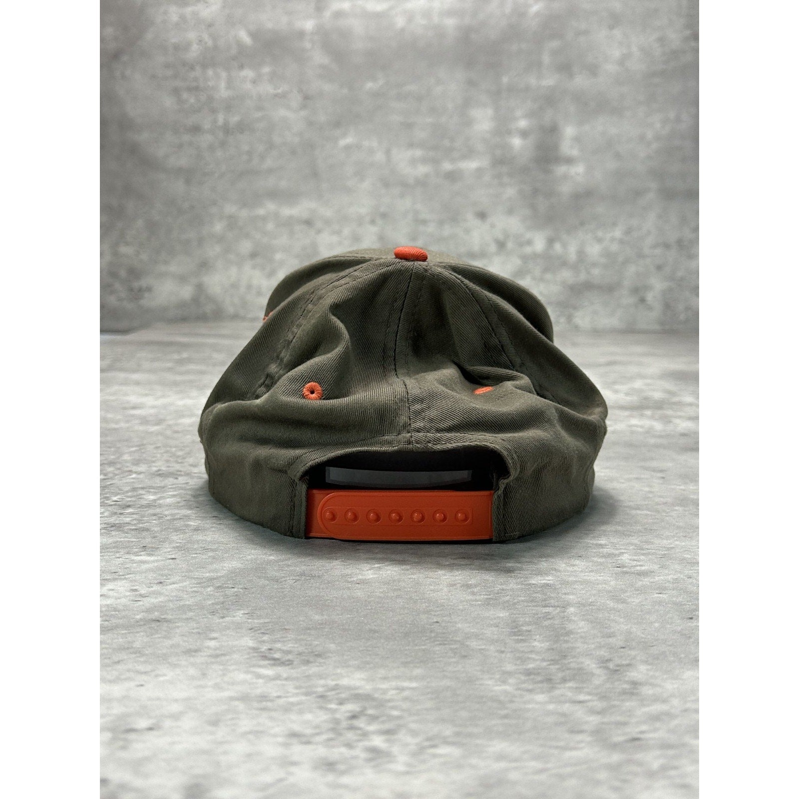 Vintage Cleveland Browns NFL Embroidered Helmet Logo Athletic Snapback Hat OSFA