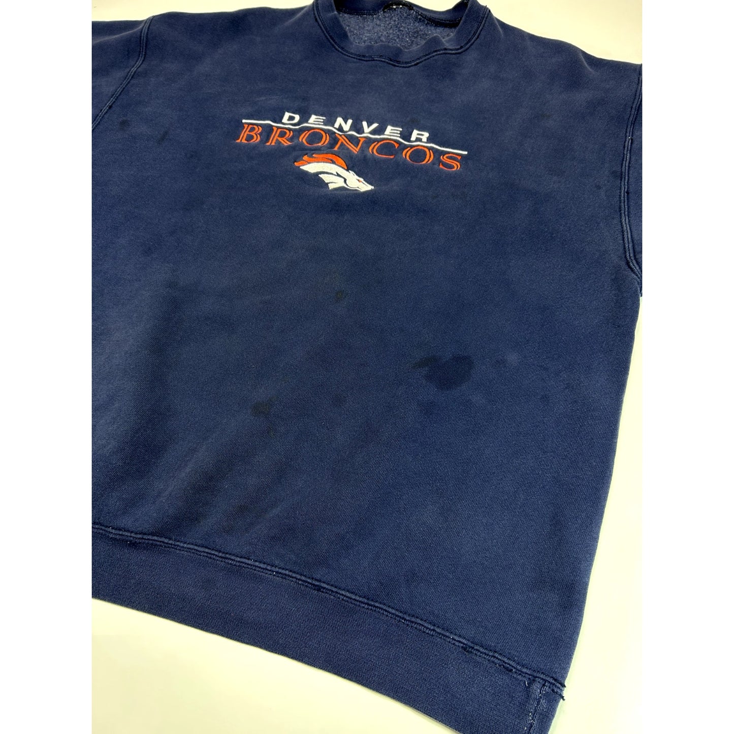 Vintage Denver Broncos NFL Embroidered Spell Out Sweatshirt Size Large