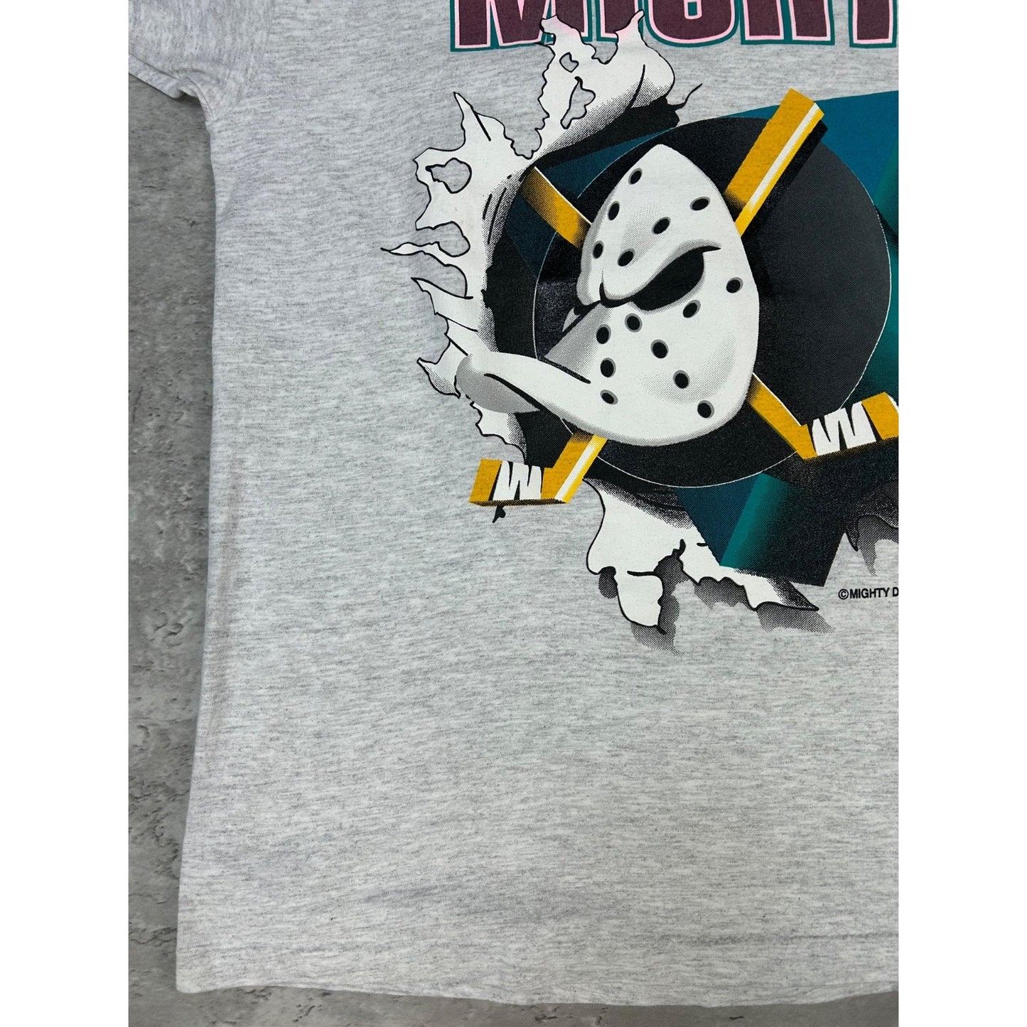 Vintage 90s Anaheim Mighty Ducks NHL Chest Buster Graphic T-Shirt Size Large