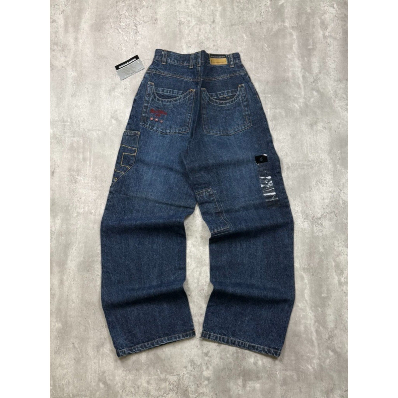 Vintage Y2K Womens Rocawear La Familia Embroidered Medium Wash Denim Pants 26x29