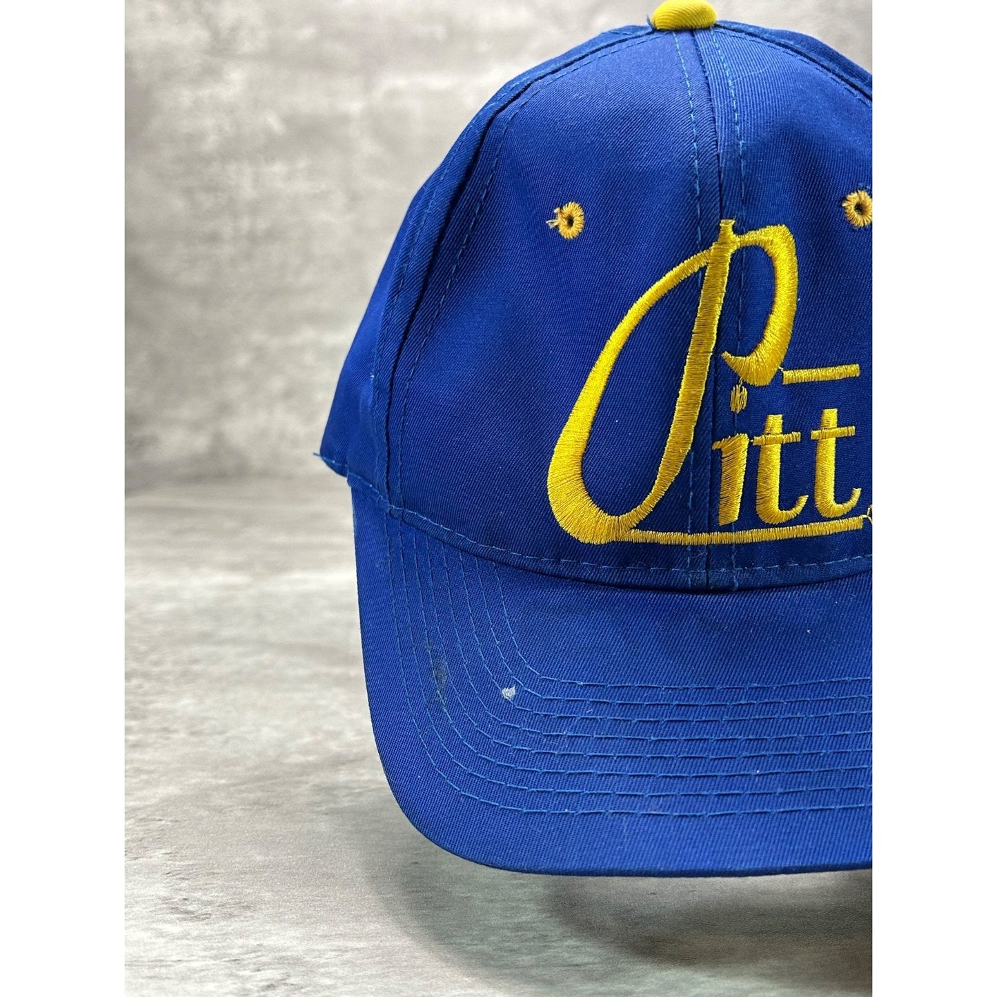 Vintage 90s Pitt Panthers NCAA Embroidered Spellout Snapback Hat OSFA