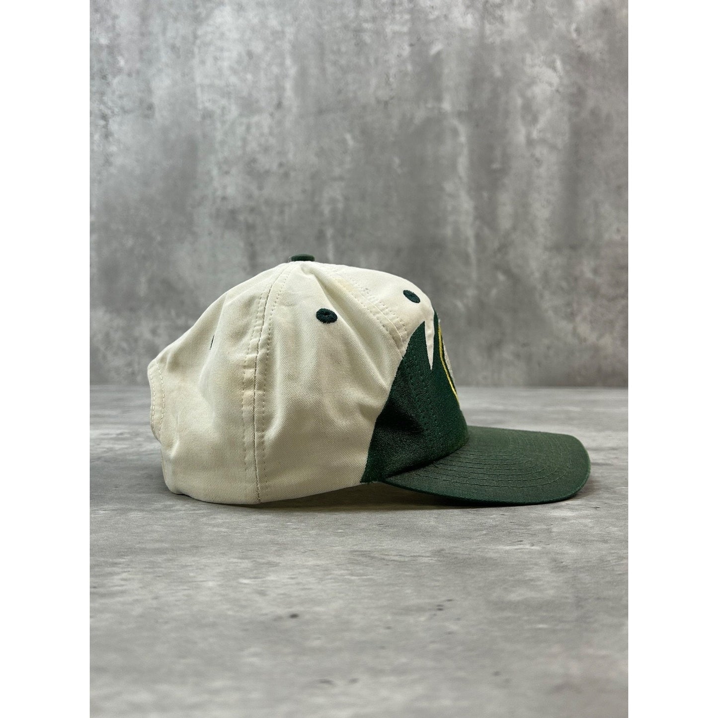 Vintage Green Bay Packers NFL Embroidered Logo Sharktooth Snapback Hat OSFA