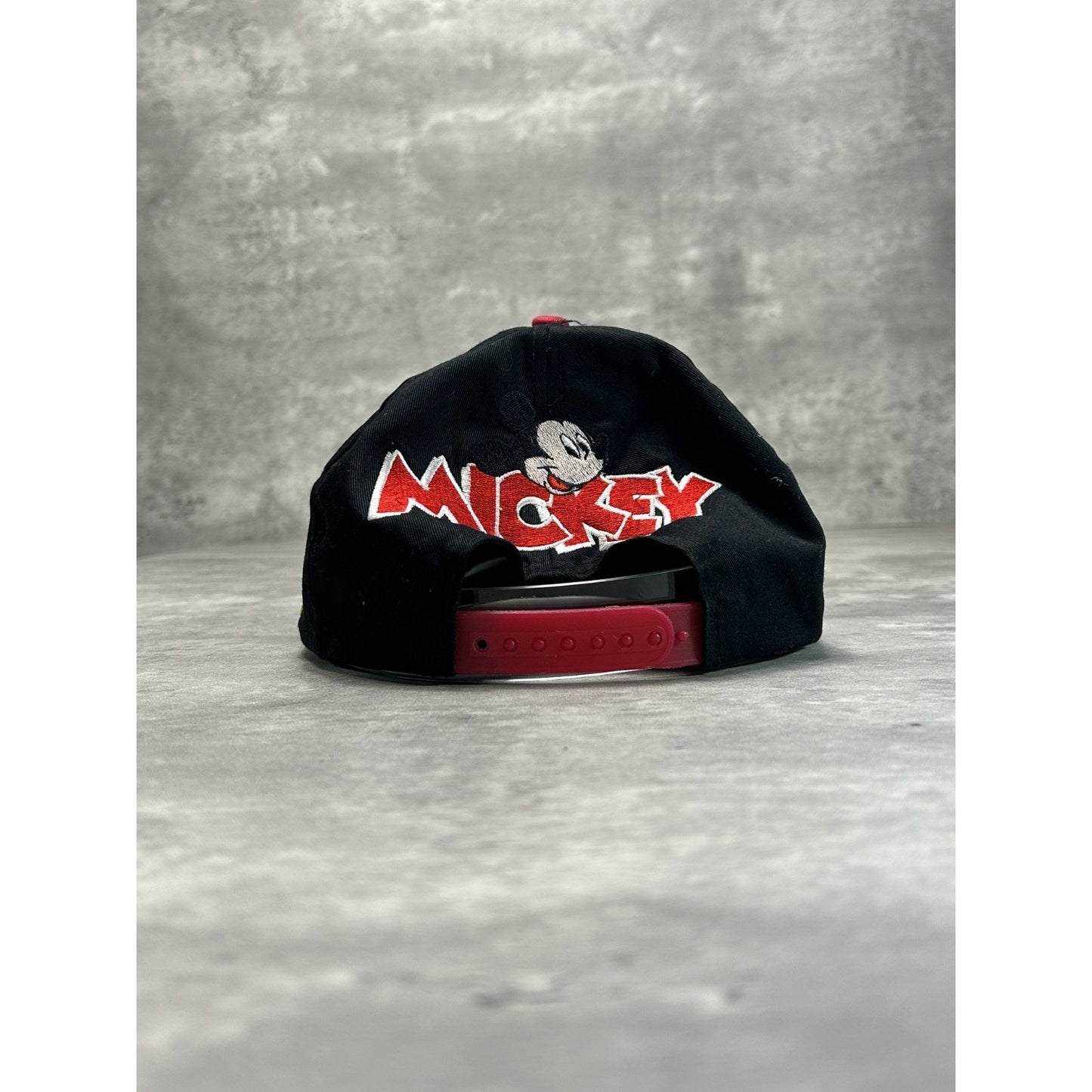 Vintage 90s Disney Mickey Mouse Embroidered Character Snapback Hat OSFA