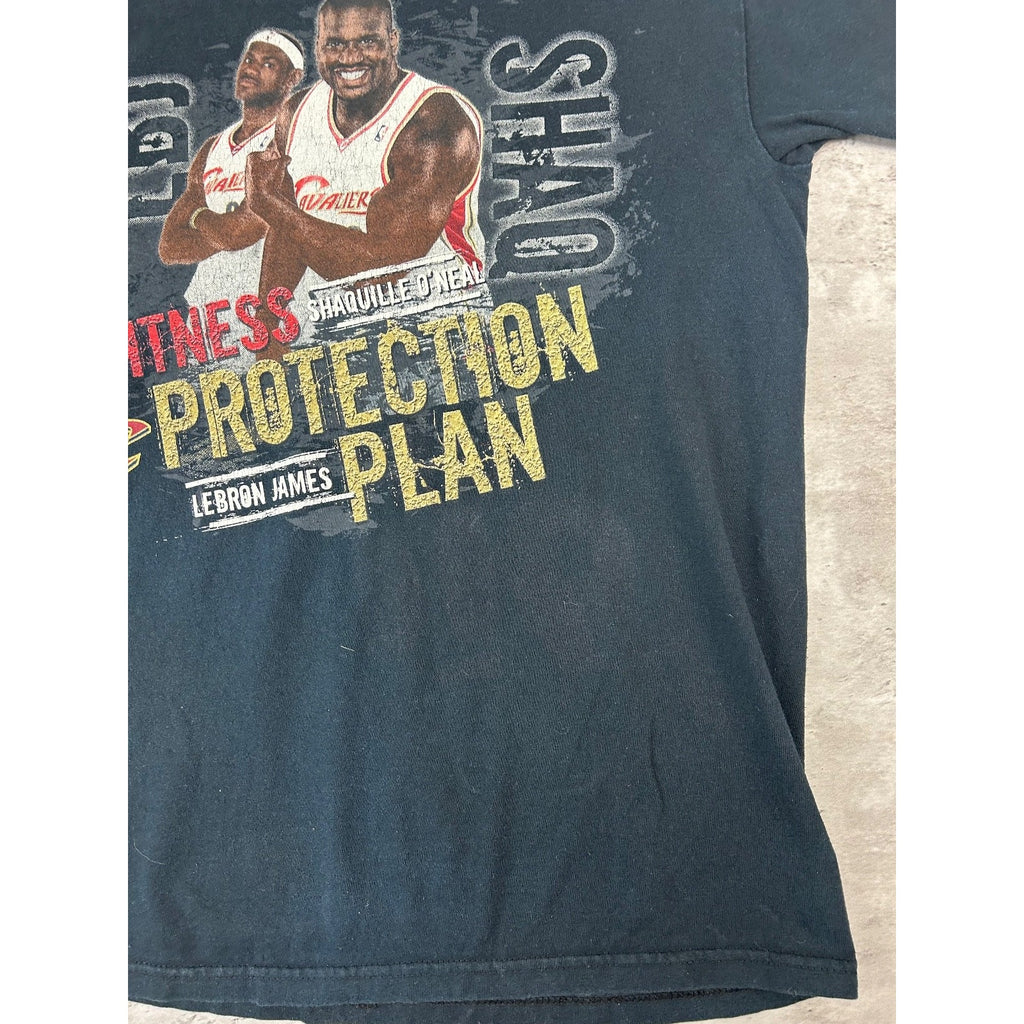 Vintage Lebron James #23 & Shaquille O'Neal #32 Cleveland Cavaliers T-Shirt Med
