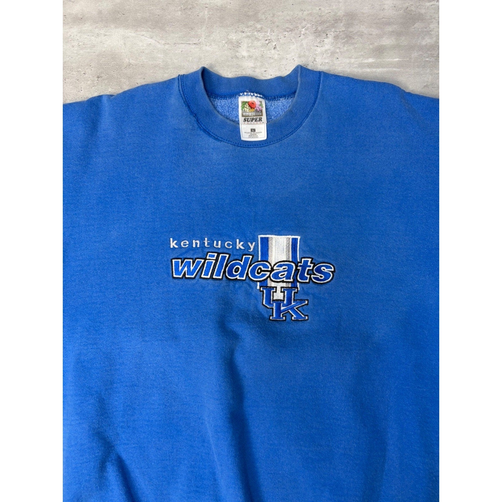 Vintage 90s Kentucky Wildcats NCAA Embroidered Logo Spellout Sweatshirt Sz Large