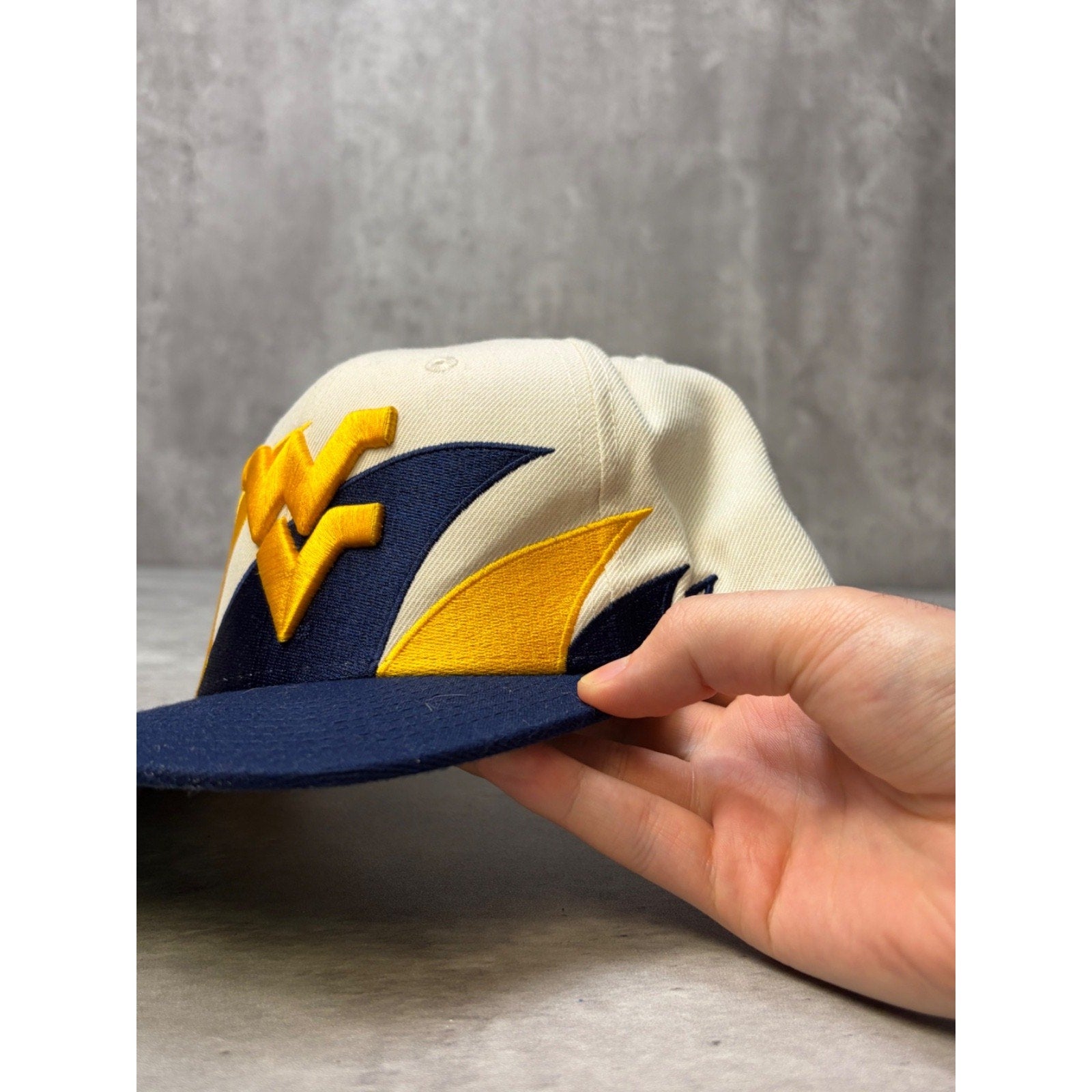 Vintage West Virginia Mountaineers NCAA Zephyr Sharktooth Snapback Hat OSFA