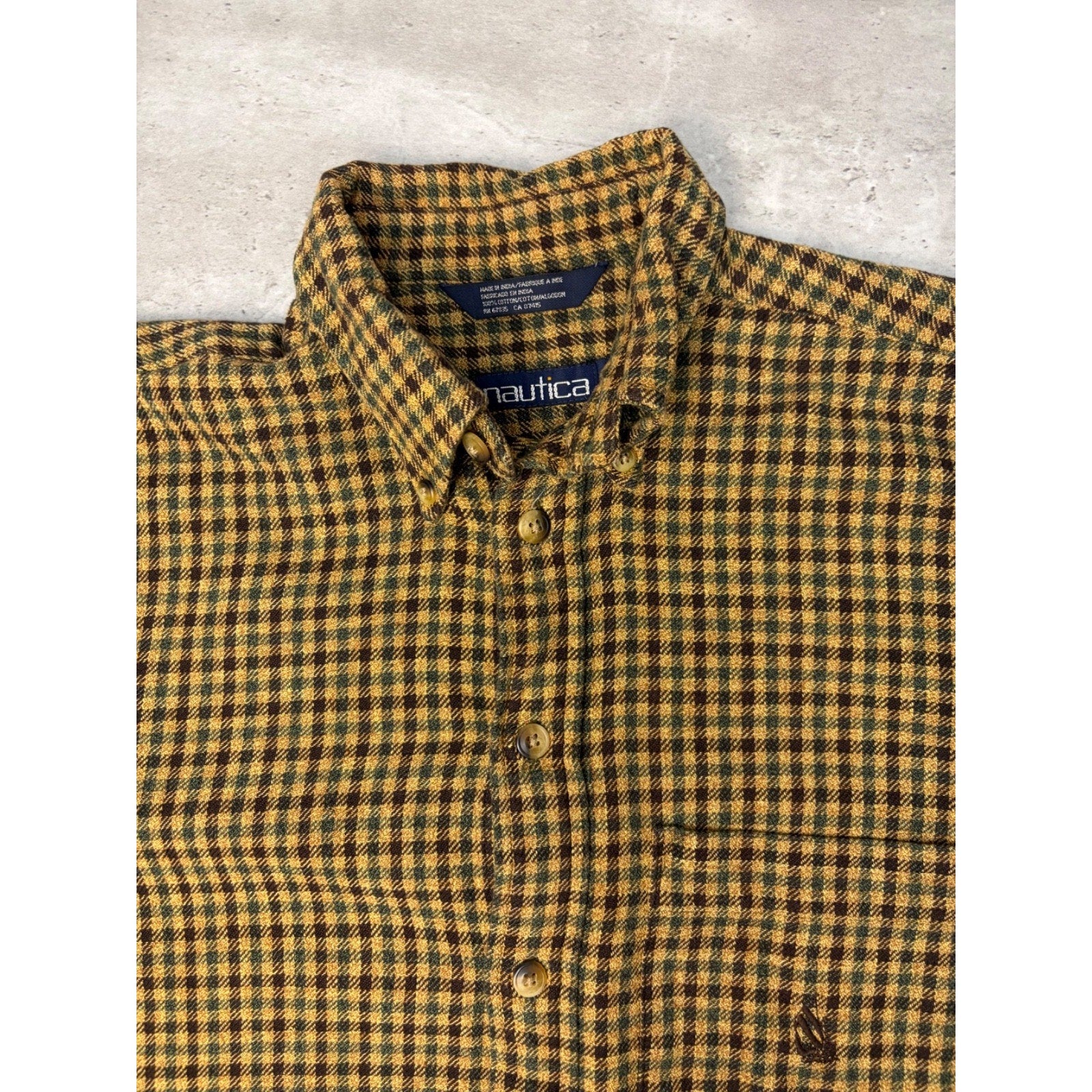 Vintage Nautica Embroidered Logo Long Sleeve Plaid Button Up Shirt Size Medium