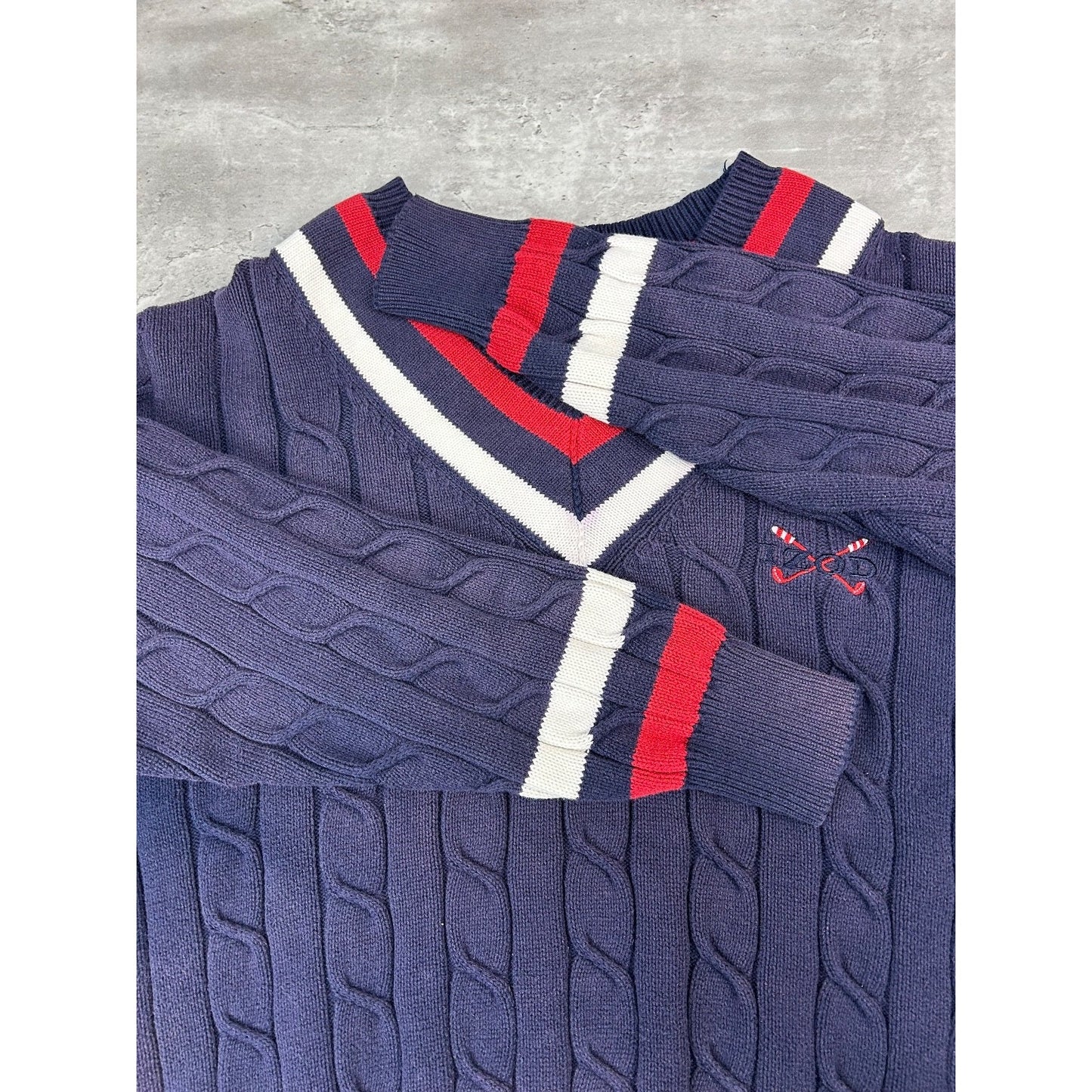 Vintage 90s Izod Embroidered Spellout Cable Knit V-Neck Sweater Size Large