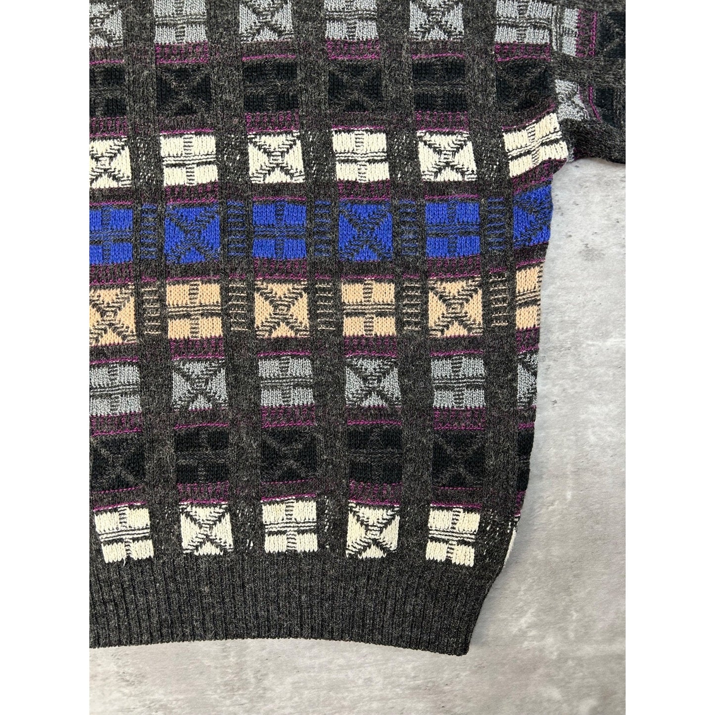 Vintage Abstract Checkered Print Pullover Knit Sweater Size Medium