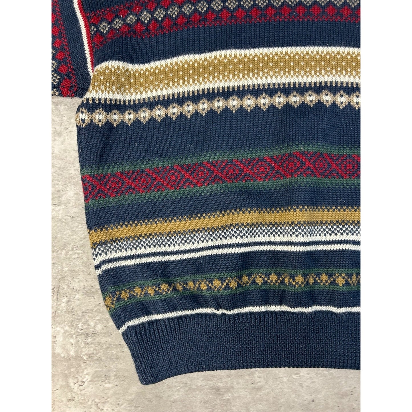 Vintage Abstract Striped Geometric Pullover Ribbed Knit T-Shirt Size Small