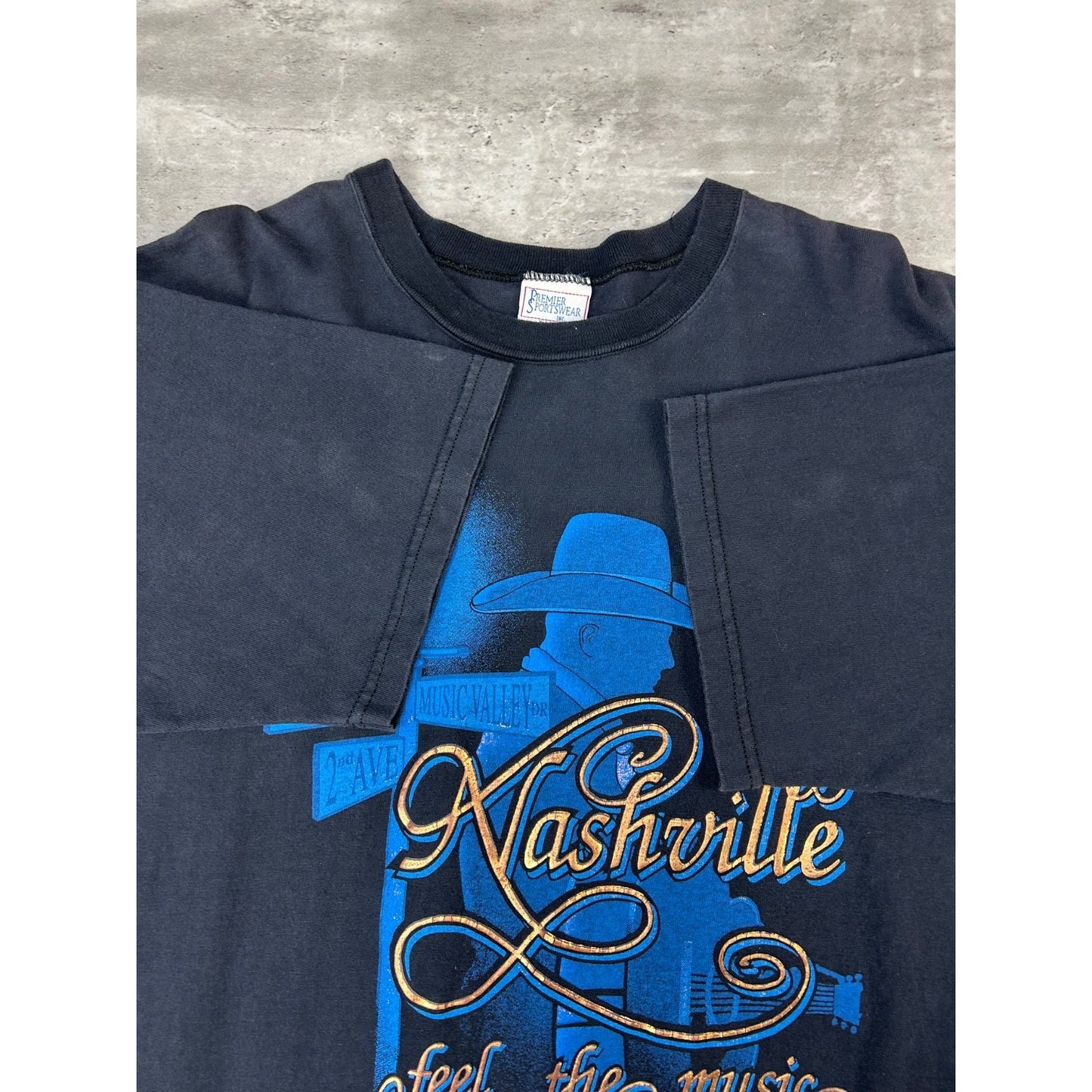 Vintage 90s Nashvilles Tennessee The City Of Music Destination T-Shirt Size XL