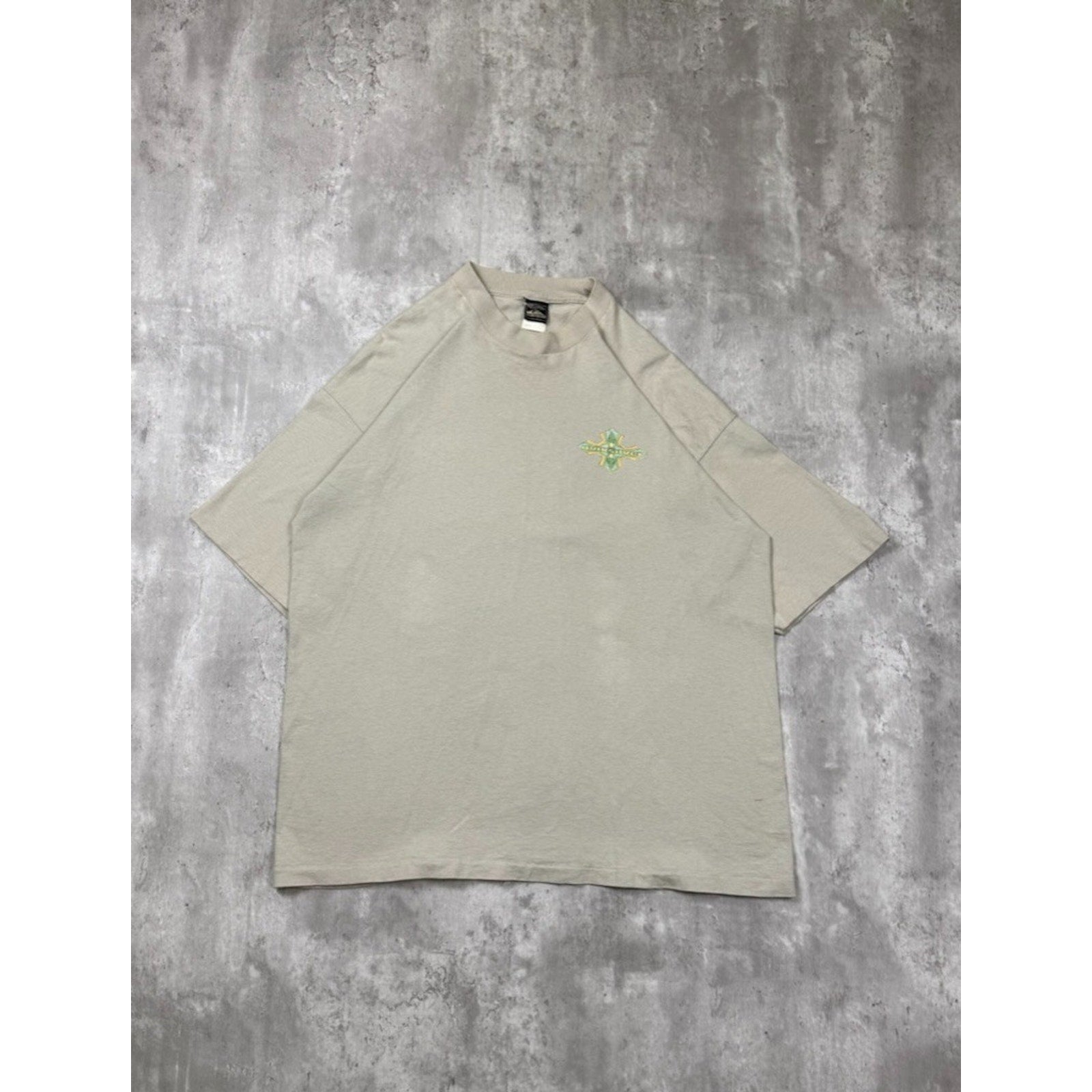 Vintage Y2K Quiksilver Emblem Spellout Beige Graphic T-Shirt Size XL