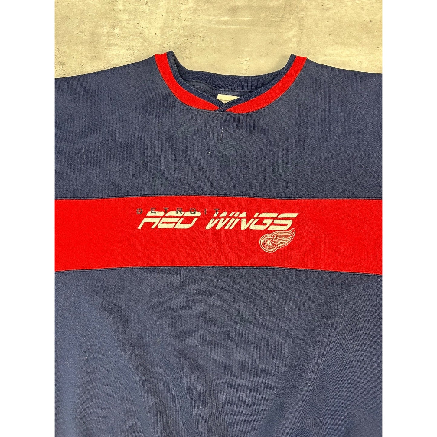 Vintage 90s Detroit Red Wings NHL Embroidered Spellout Sweatshirt Size Large