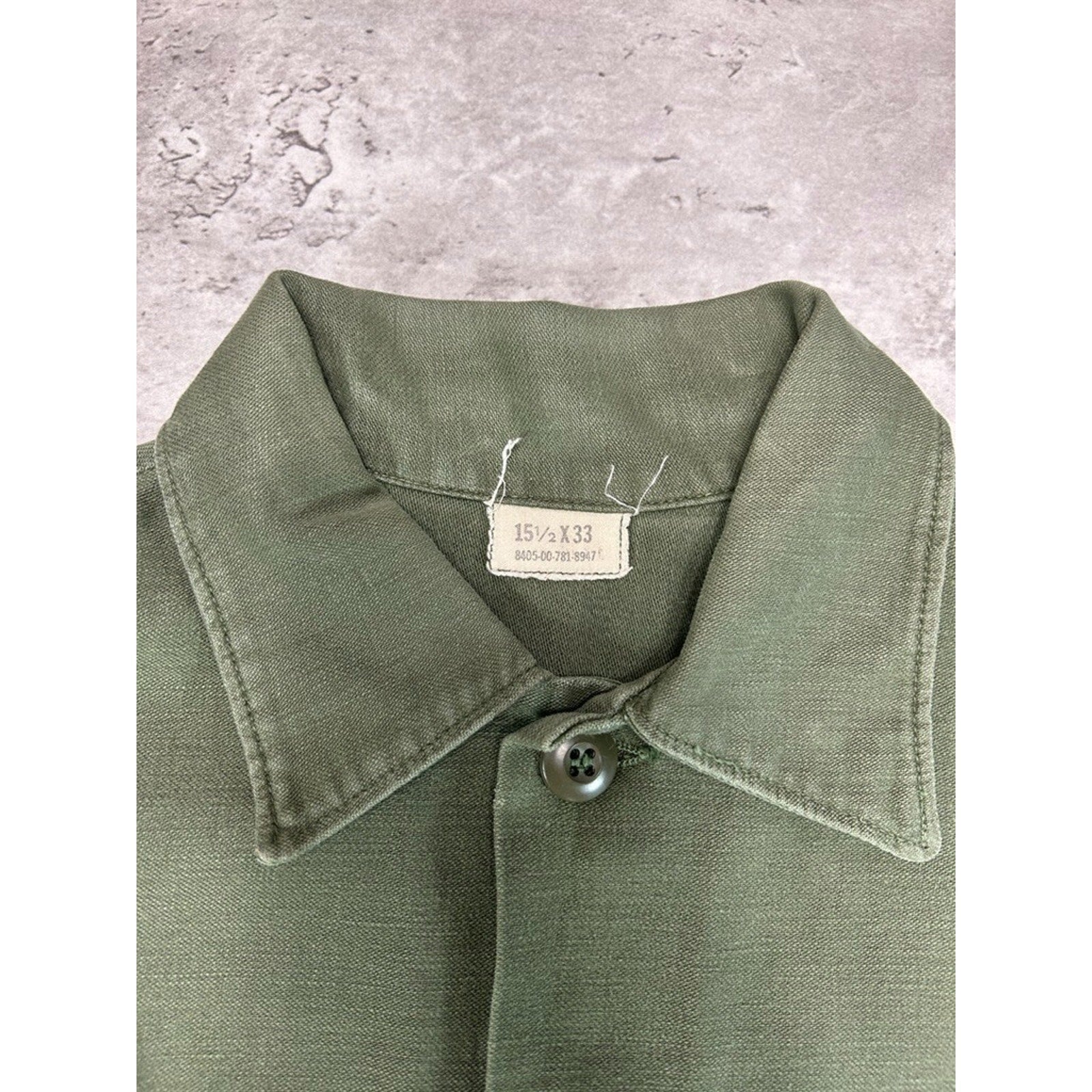Vintage 1960s US Air Force OG 107 Military Short Sleeve Button Up Shirt Medium