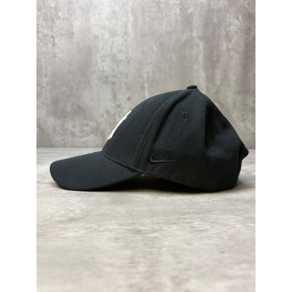 Vintage New York Yankees MLB Embroidered Logo Baseball Strapback Hat OSFA