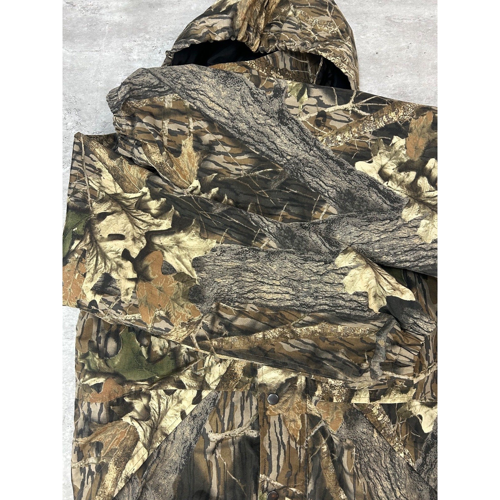 Vintage 80s/90s Mossy Oak Tree Camo Hunting Windbreaker Jacket Size Medium